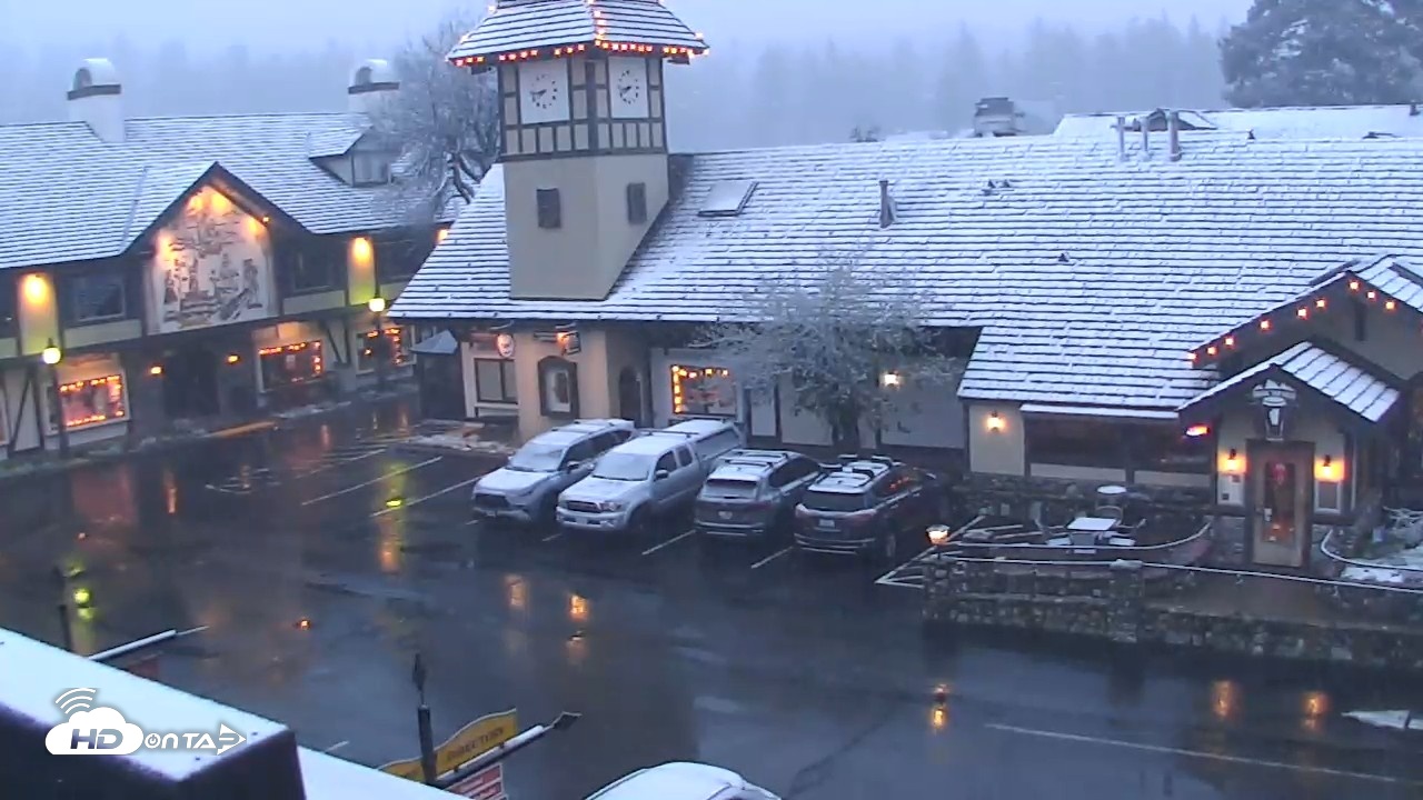 Snapshot of Cobblestone Center - Tahoe City Live Webcam taken Apr 21, 2026, 7:43pm PDT