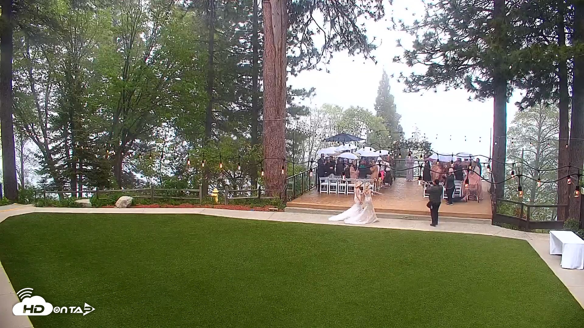 Snapshot of Lake Arrowhead Resort & Spa Live Webcam taken May 17, 2025, 12:10pm PDT