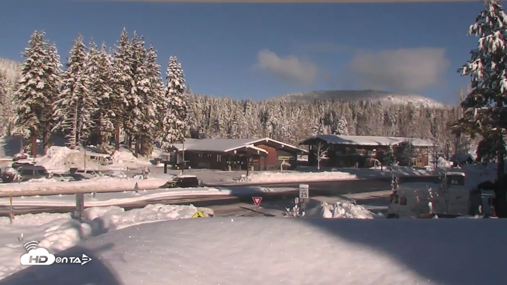 Snapshot of Lake Tahoe - Tahoe City Live Traffic Cam taken Dec 27, 2025, 9:10am PST