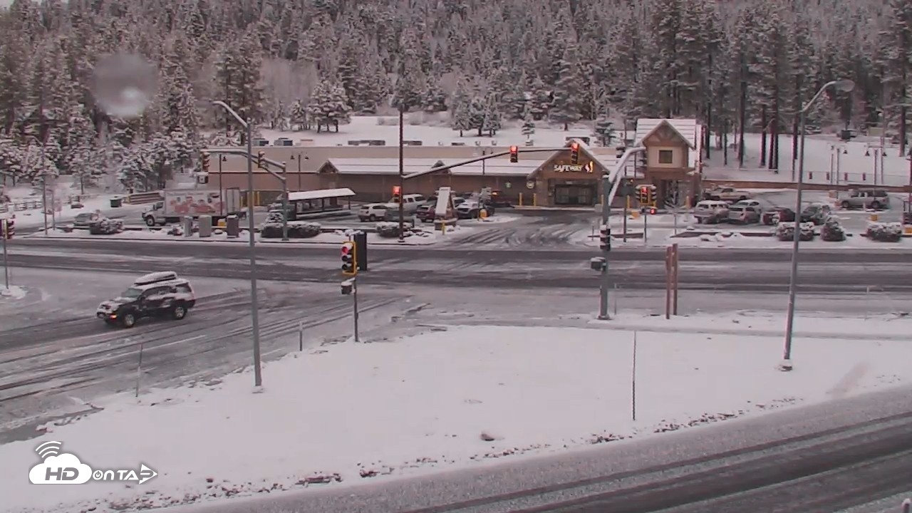 Snapshot of Lake Tahoe - Tahoe City Live Traffic Cam taken Apr 22, 2026, 6:41am PDT