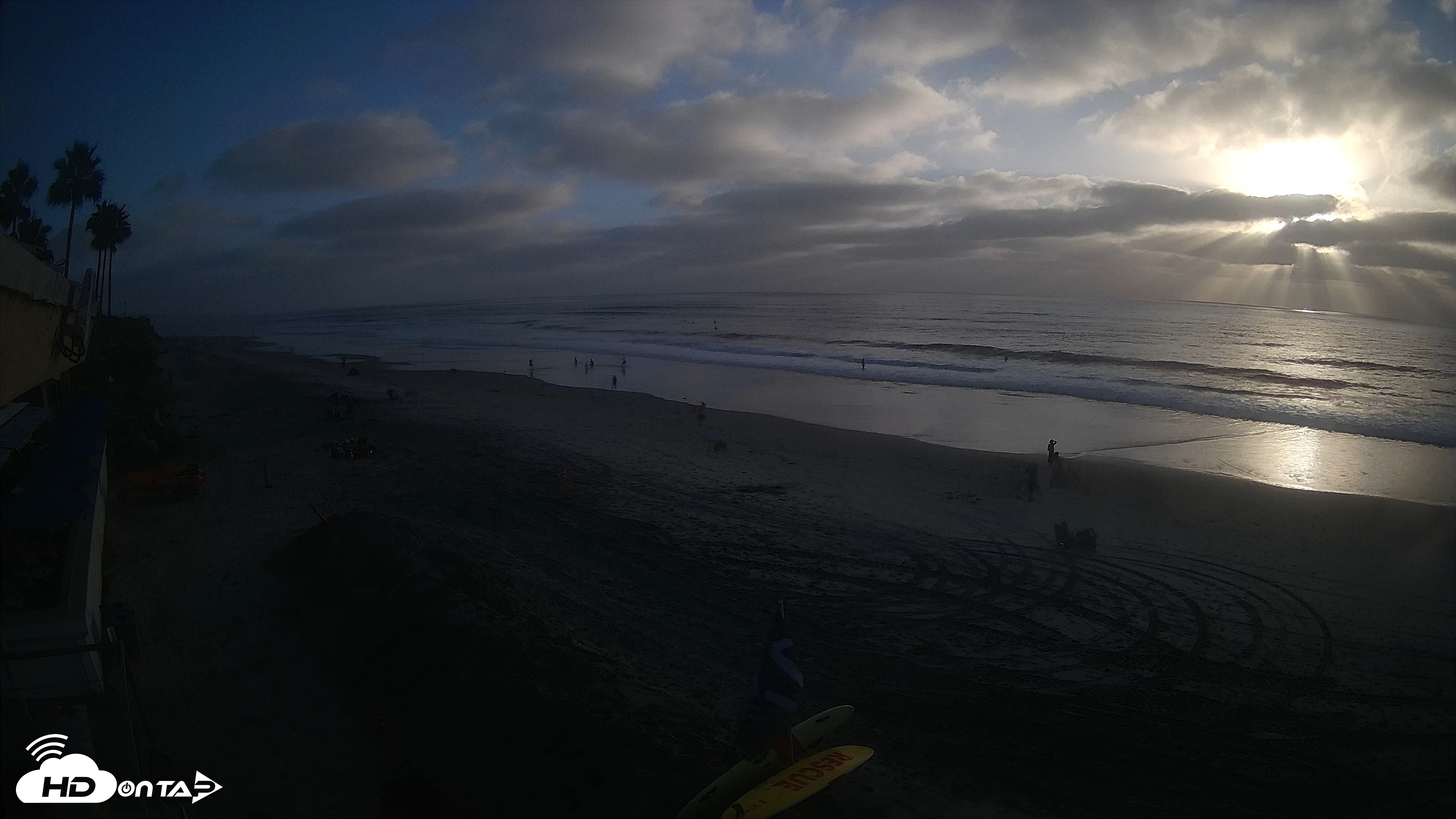 Snapshot of 17th St. Del Mar Beach - 4K SW Live Webcam taken Sep 30, 2026, 5:58pm PDT
