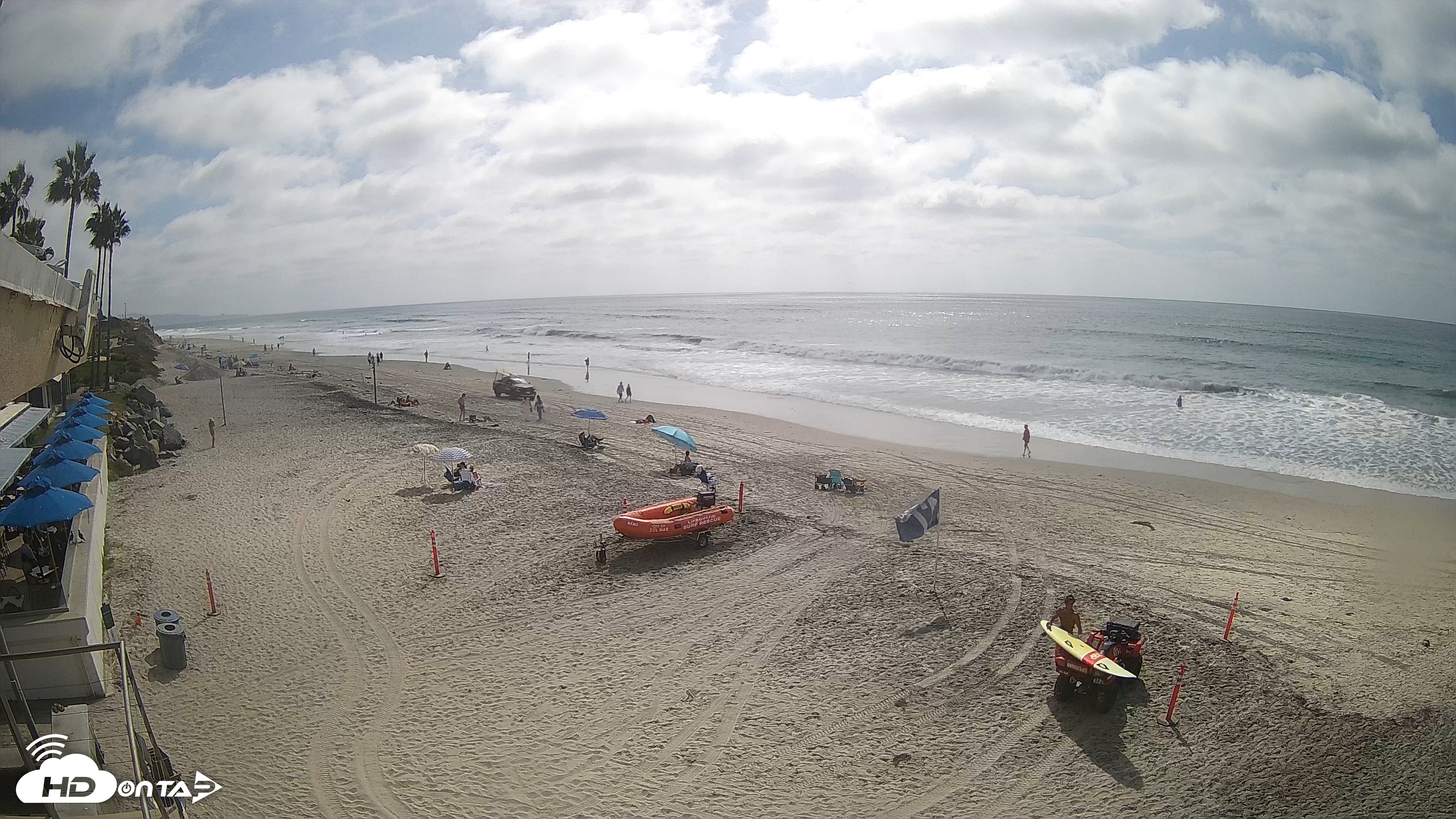 Snapshot of 17th St. Del Mar Beach - 4K SW Live Webcam taken Sep 23, 2026, 2:33pm PDT