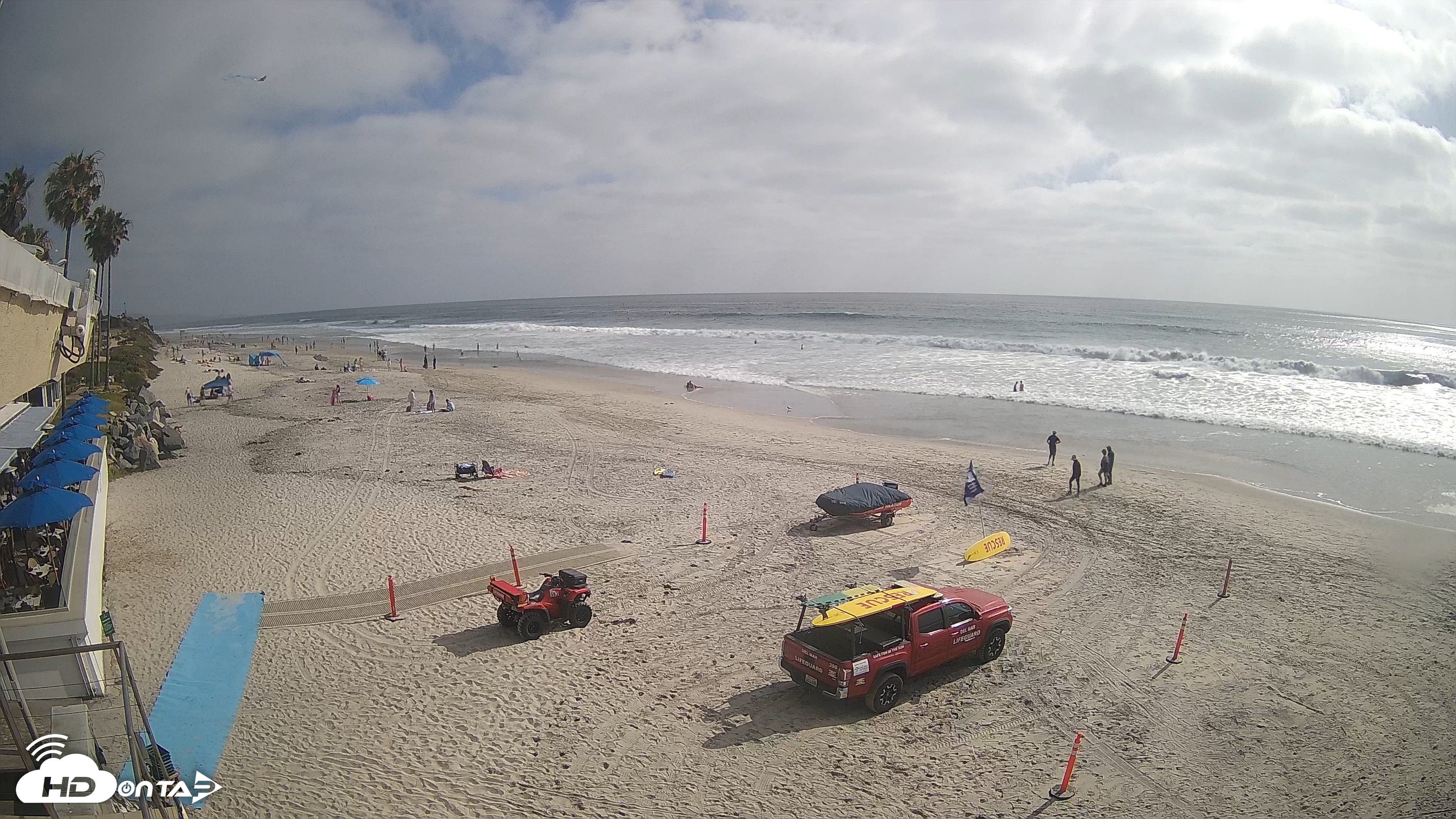 Snapshot of 17th St. Del Mar Beach - 4K SW Live Webcam taken Jun 1, 2026, 4:47pm PDT