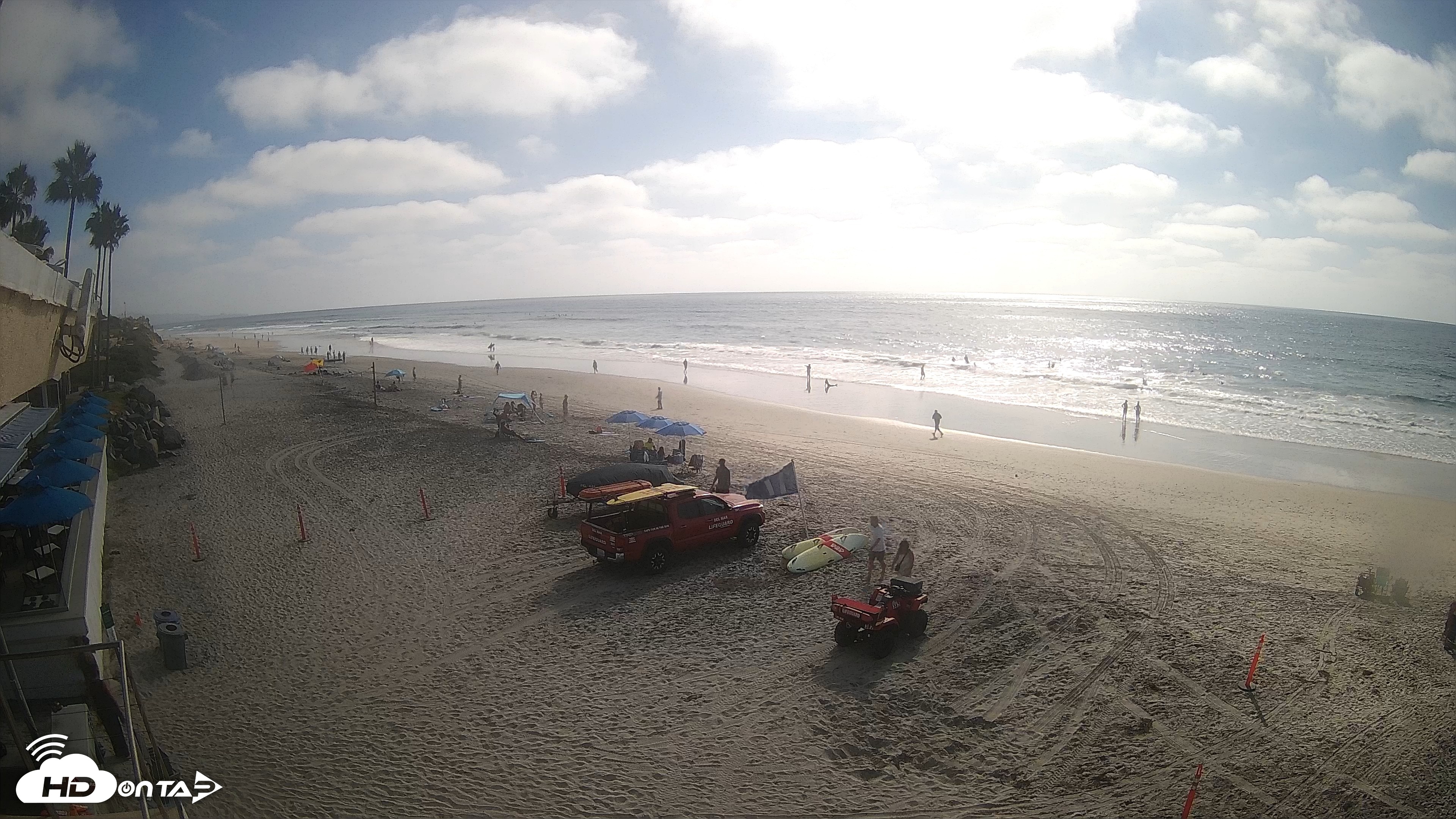 Snapshot of 17th St. Del Mar Beach - 4K SW Live Webcam taken Sep 25, 2026, 3:37pm PDT