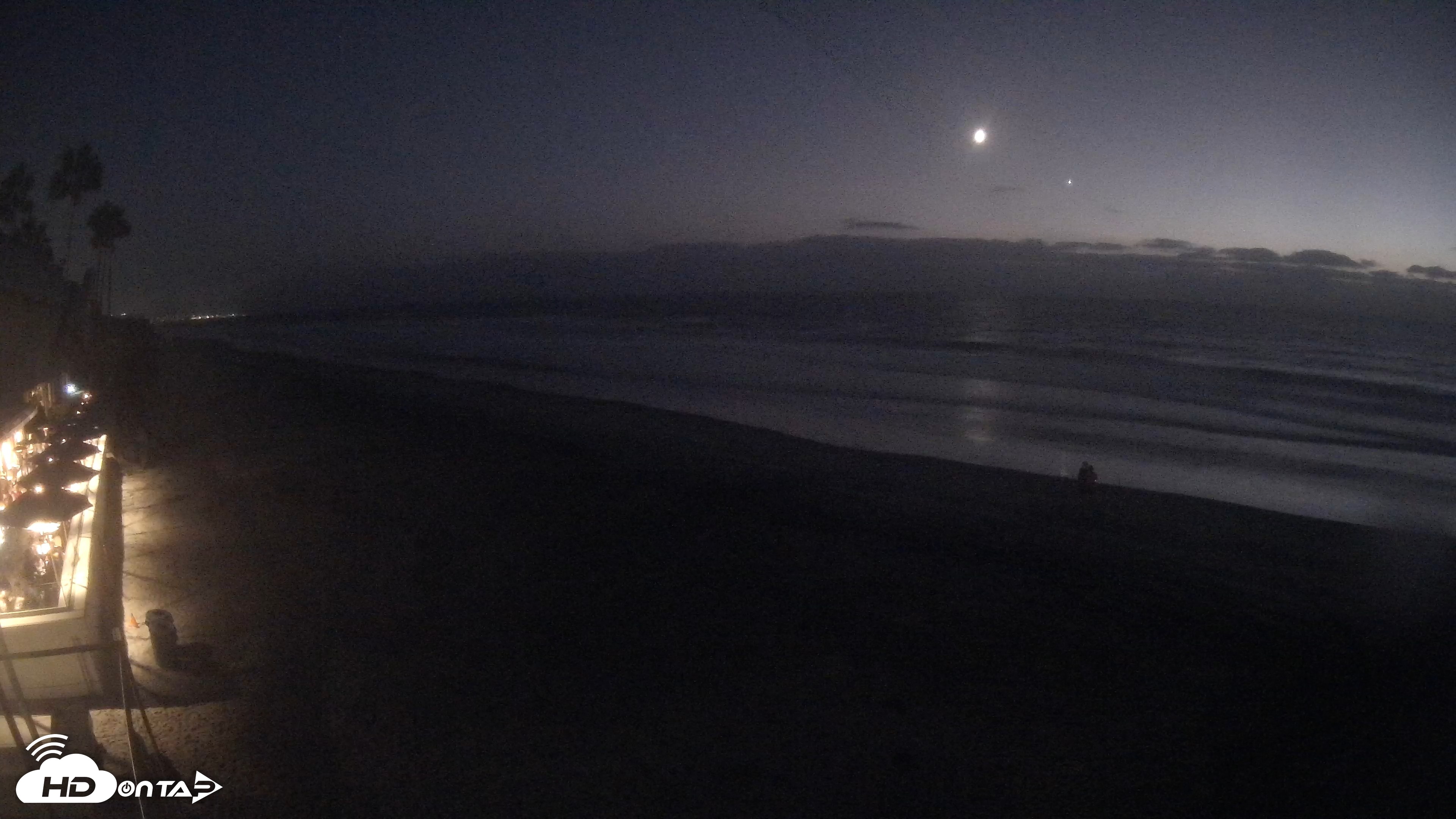 Snapshot of 17th St. Del Mar Beach - 4K SW Live Webcam taken Sep 14, 2026, 7:43pm PDT