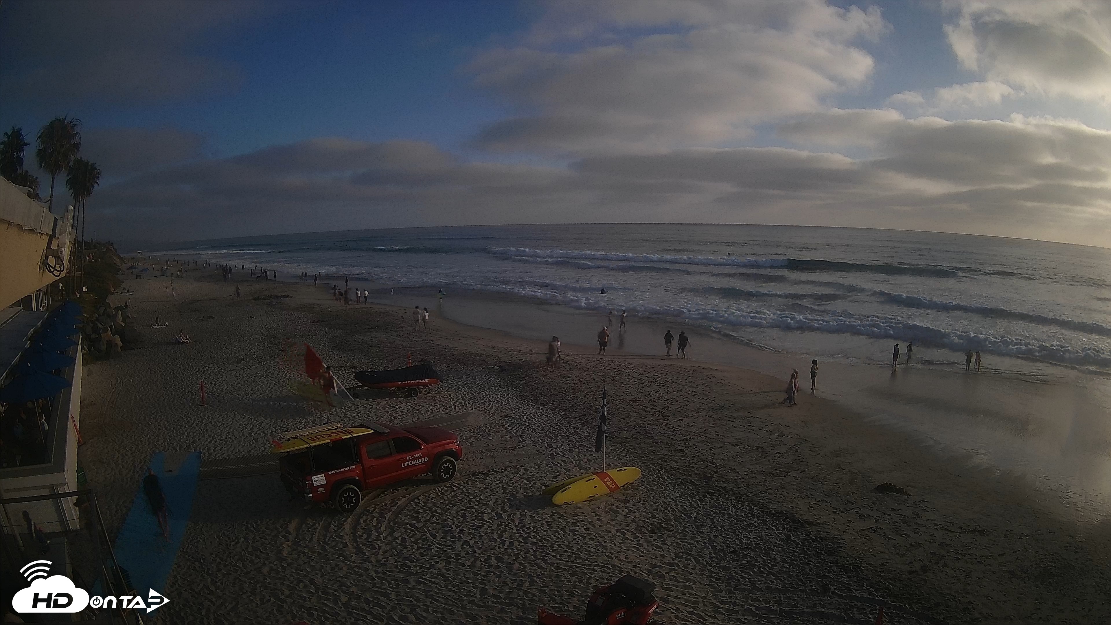 Snapshot of 17th St. Del Mar Beach - 4K SW Live Webcam taken Jun 9, 2026, 6:50pm PDT