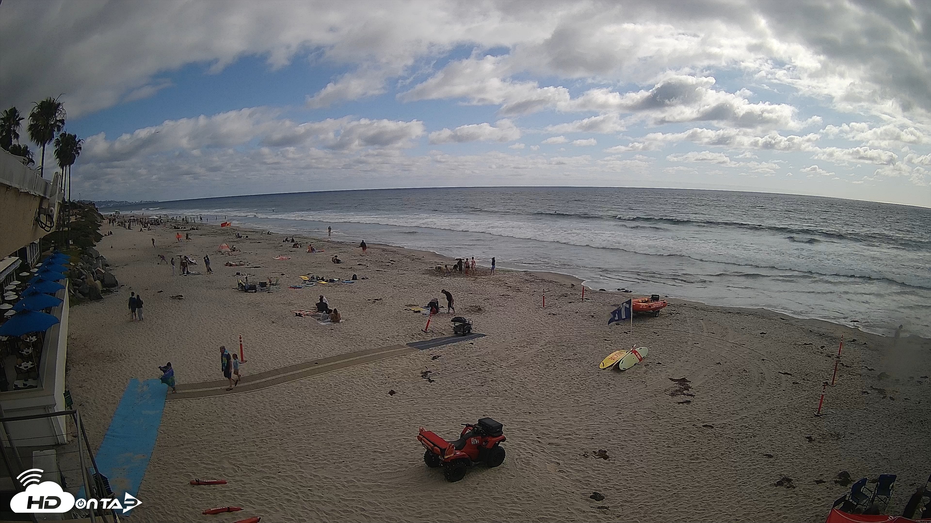 Snapshot of 17th St. Del Mar Beach - 4K SW Live Webcam taken May 25, 2026, 4:49pm PDT