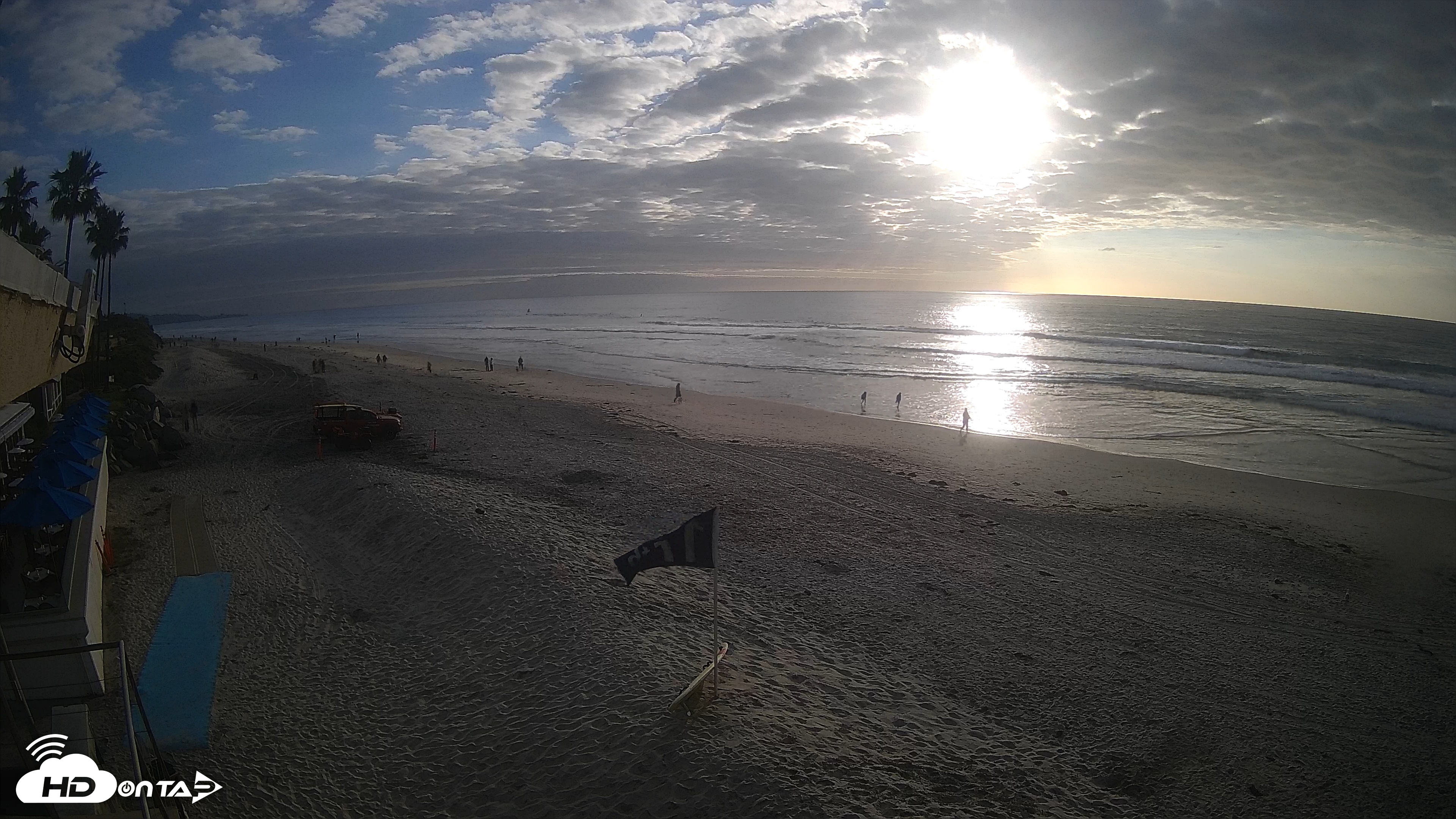 Snapshot of 17th St. Del Mar Beach - 4K SW Live Webcam taken Jan 24, 2026, 4:07pm PST