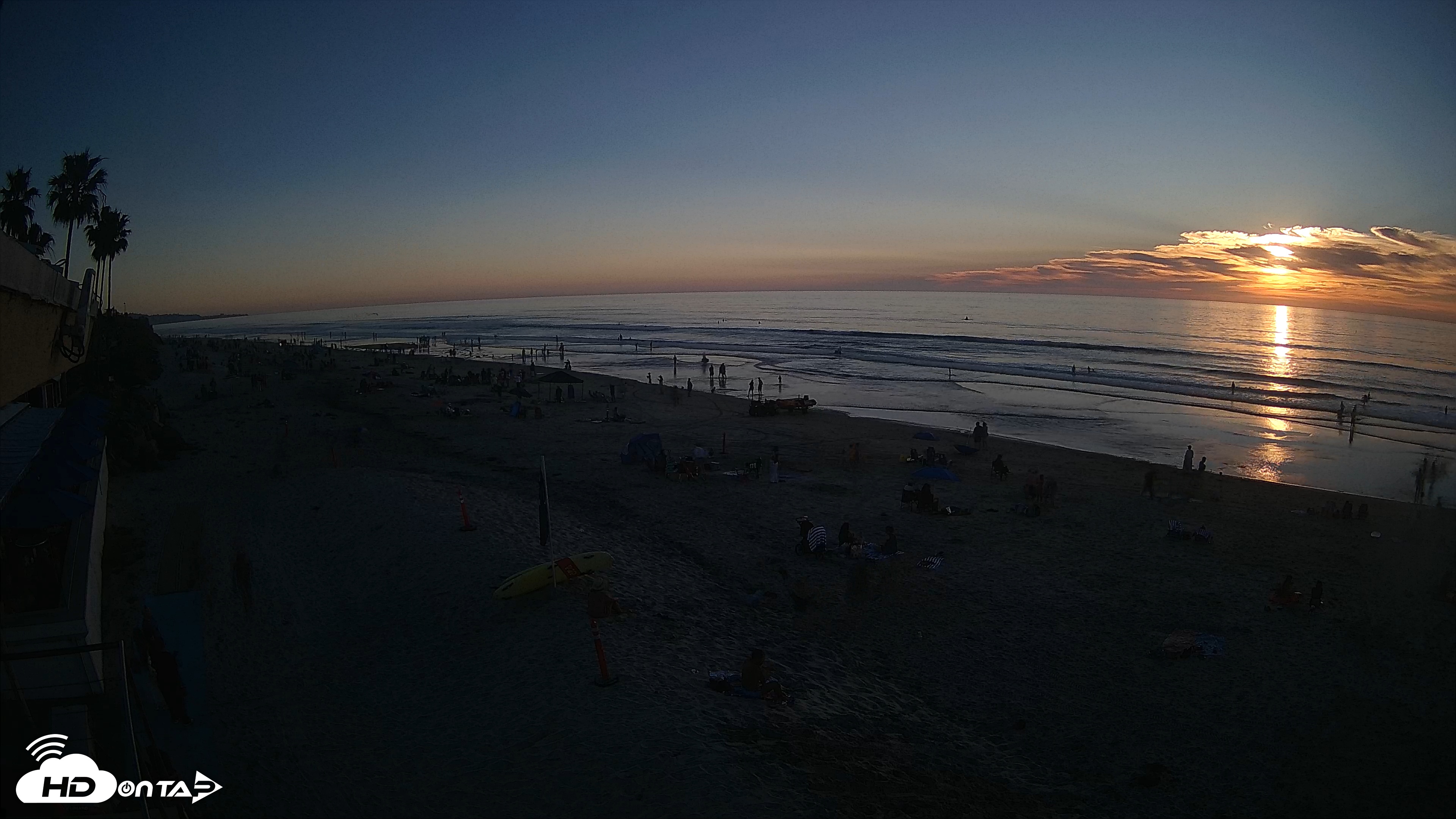Snapshot of 17th St. Del Mar Beach - 4K SW Live Webcam taken Mar 1, 2026, 5:28pm PST