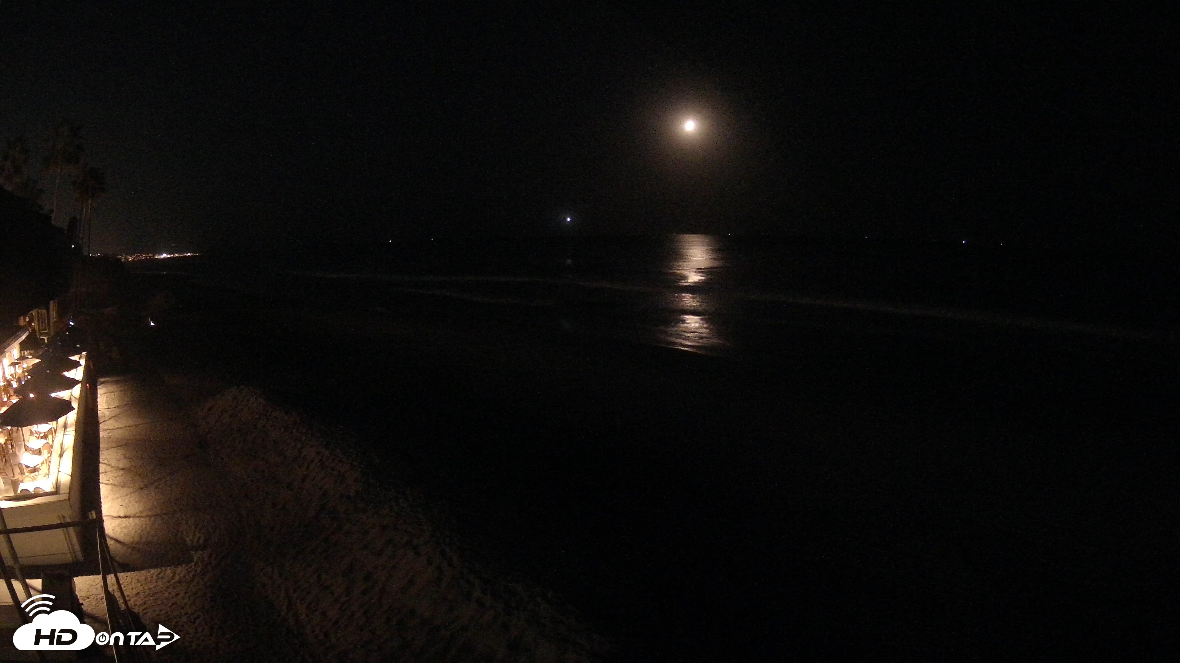 Snapshot of 17th St. Del Mar Beach - 4K SW Live Webcam taken Oct 16, 2026, 9:22pm PDT