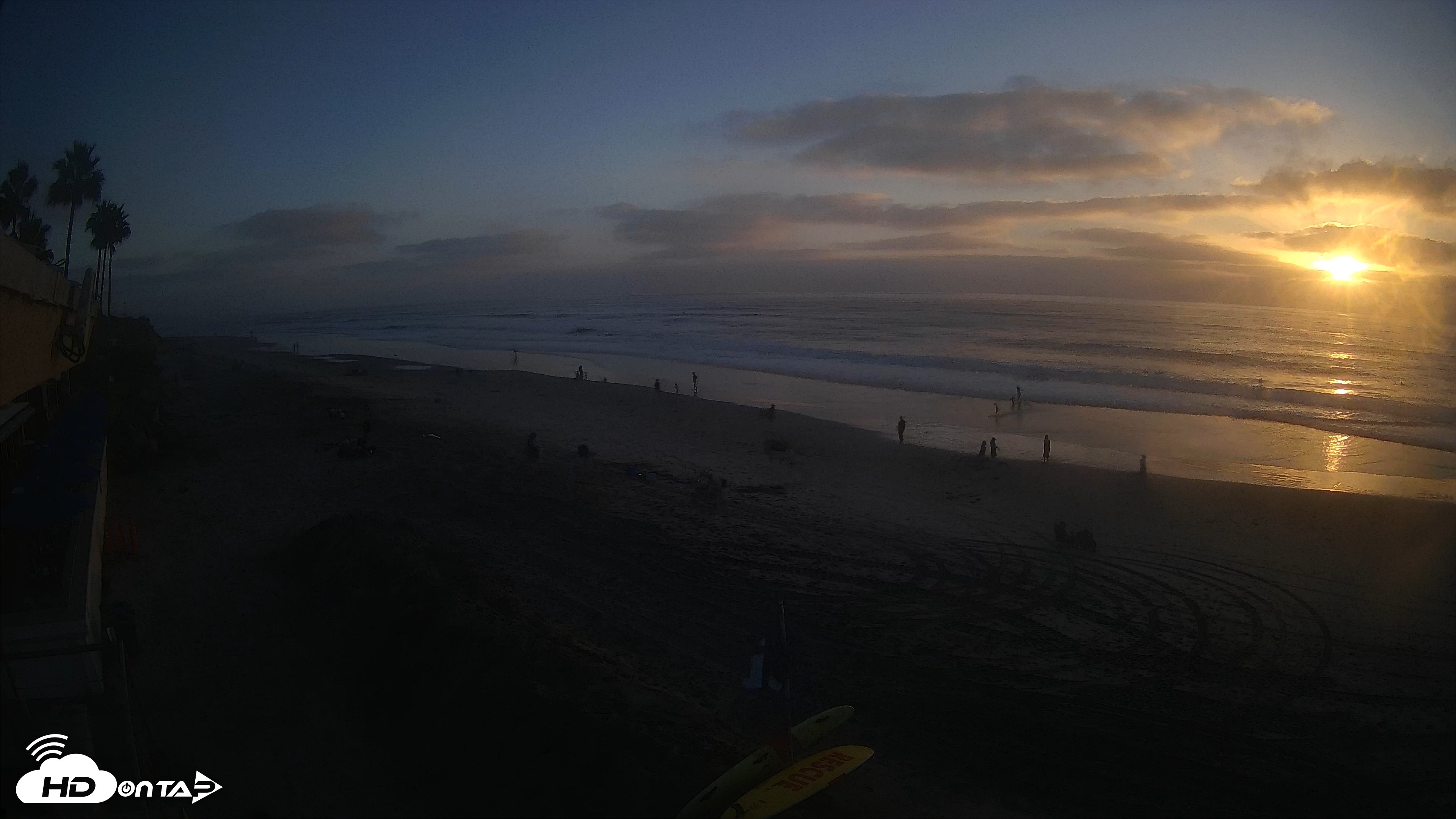Snapshot of 17th St. Del Mar Beach - 4K SW Live Webcam taken Sep 30, 2026, 6:20pm PDT