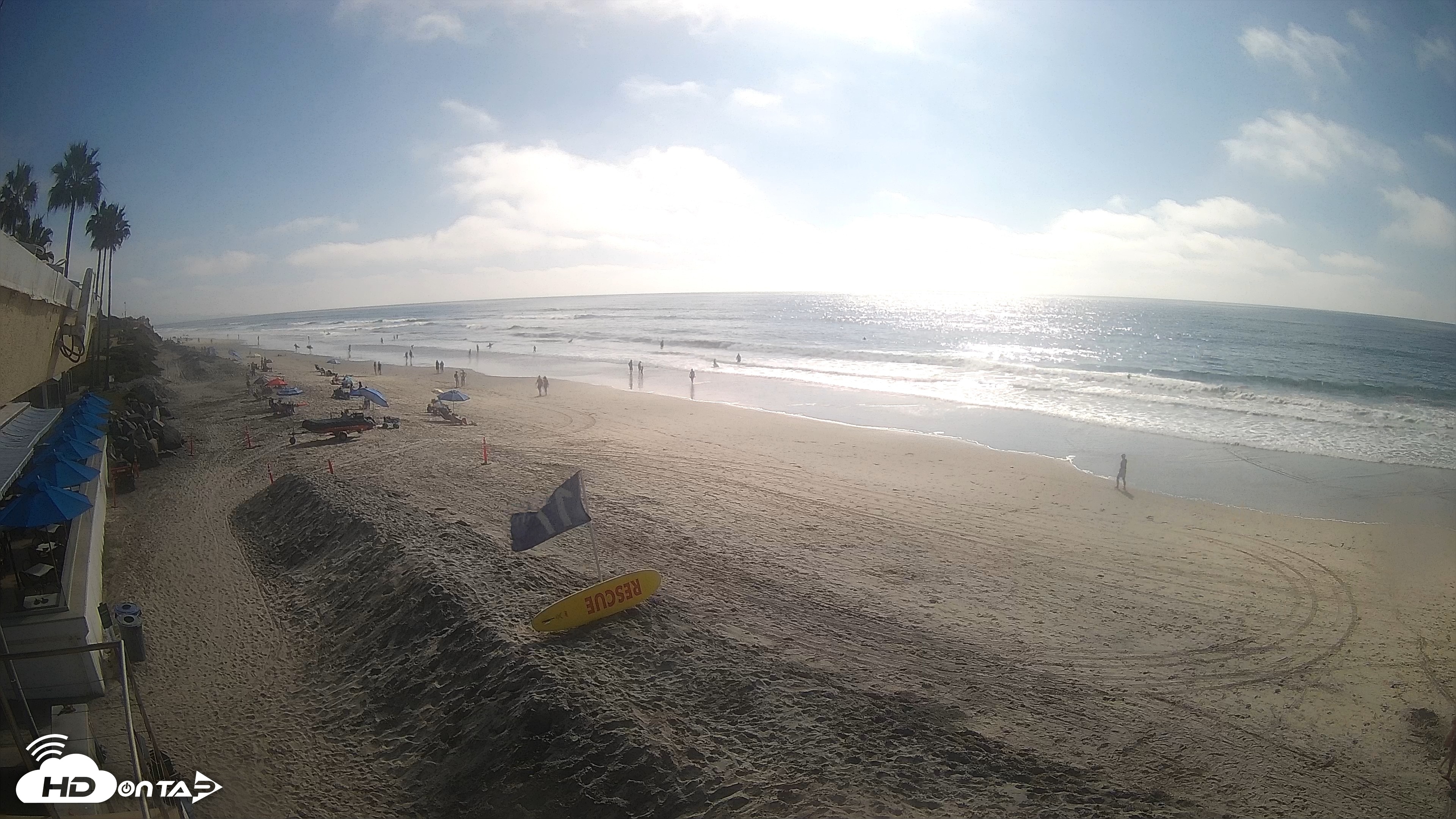 Snapshot of 17th St. Del Mar Beach - 4K SW Live Webcam taken Oct 8, 2026, 3:21pm PDT