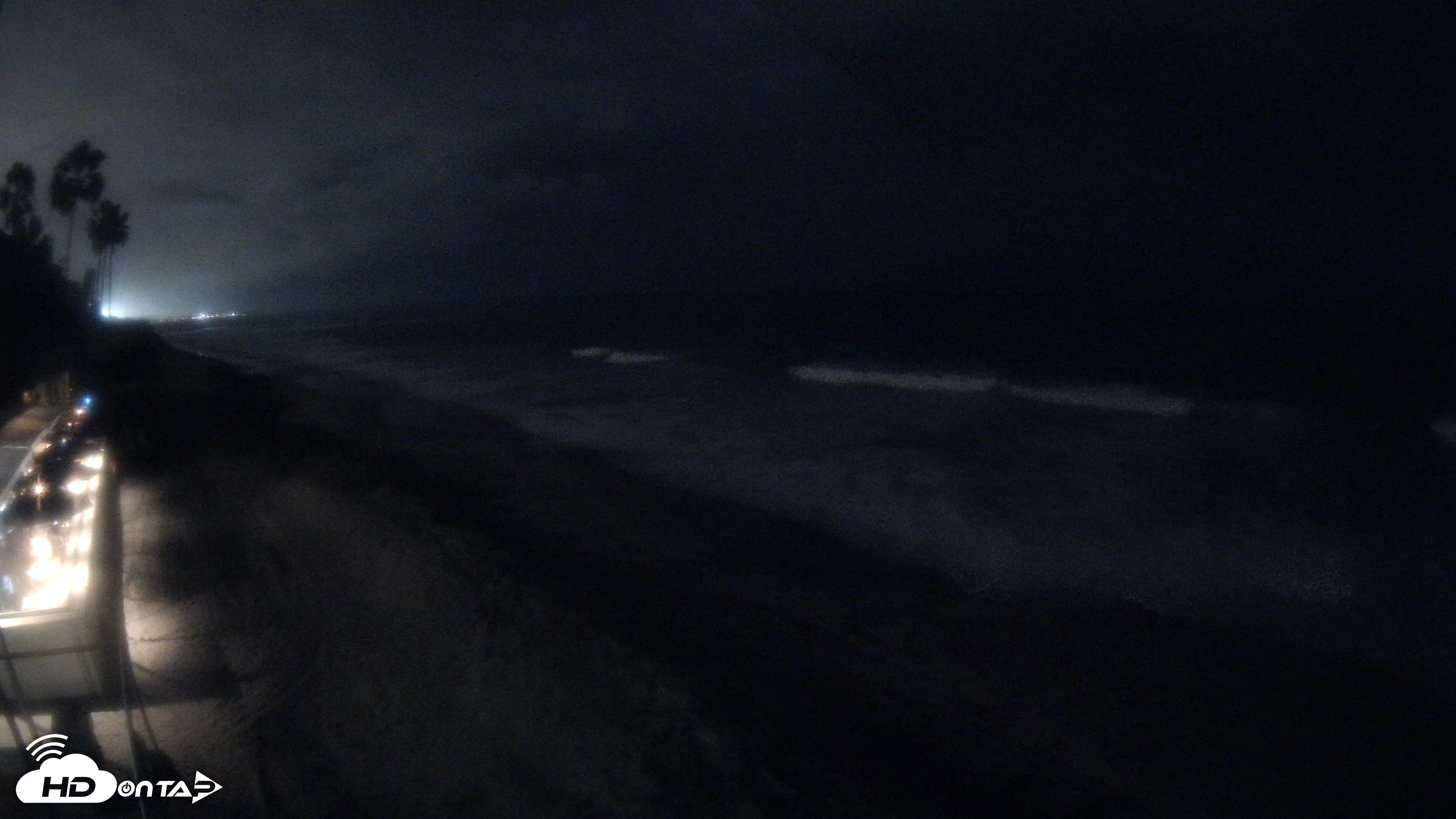 Snapshot of 17th St. Del Mar Beach - 4K SW Live Webcam taken Oct 21, 2026, 7:44pm PDT