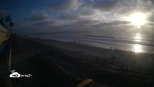 Snapshot of 17th St. Del Mar Beach - 4K SW Live Webcam taken Sep 30, 2026, 5:55pm PDT