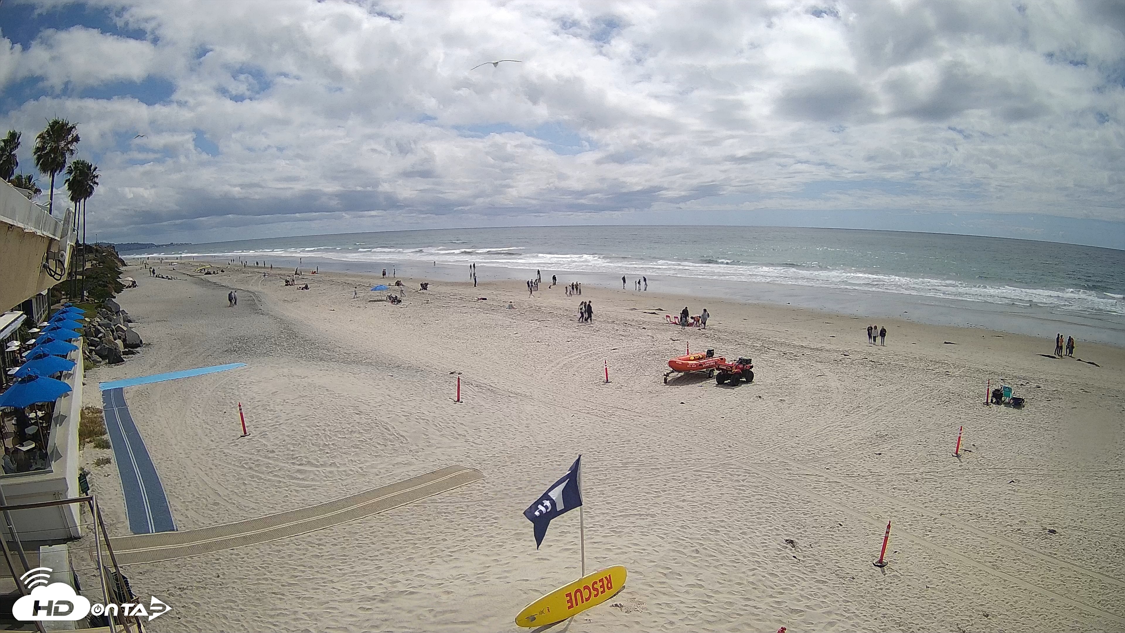 Snapshot of 17th St. Del Mar Beach - 4K SW Live Webcam taken Apr 26, 2026, 2:24pm PDT
