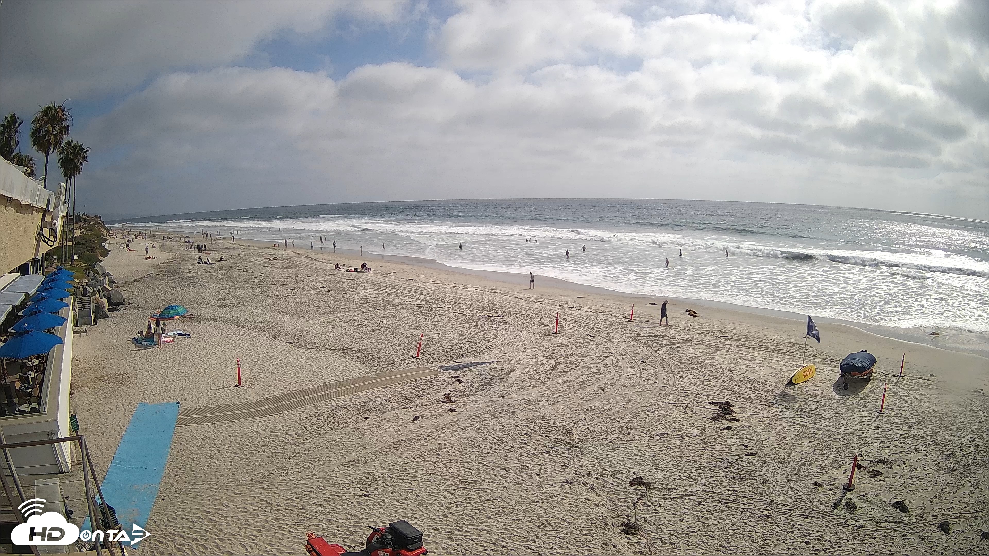 Snapshot of 17th St. Del Mar Beach - 4K SW Live Webcam taken May 21, 2026, 4:33pm PDT