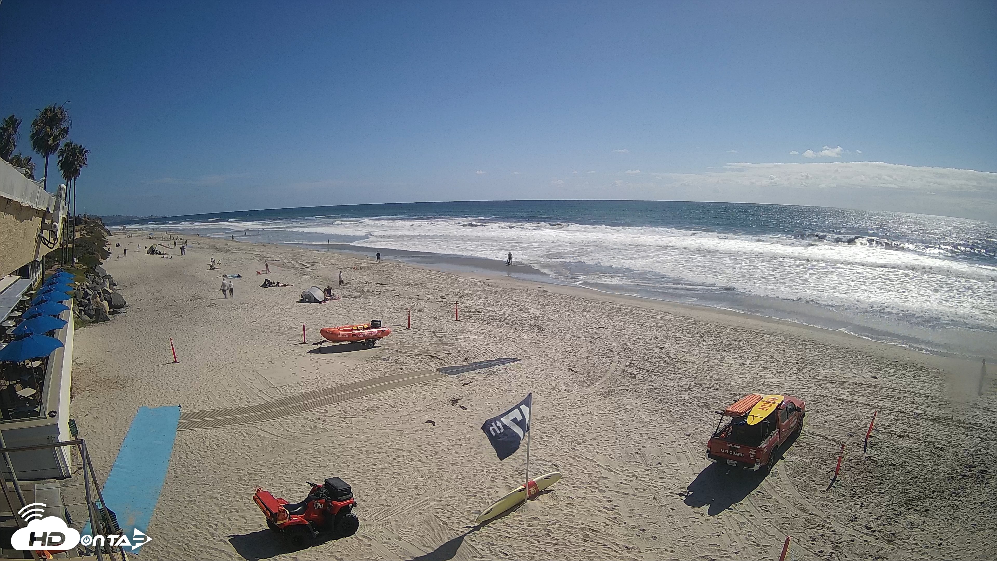 Snapshot of 17th St. Del Mar Beach - 4K SW Live Webcam taken May 27, 2026, 3:53pm PDT