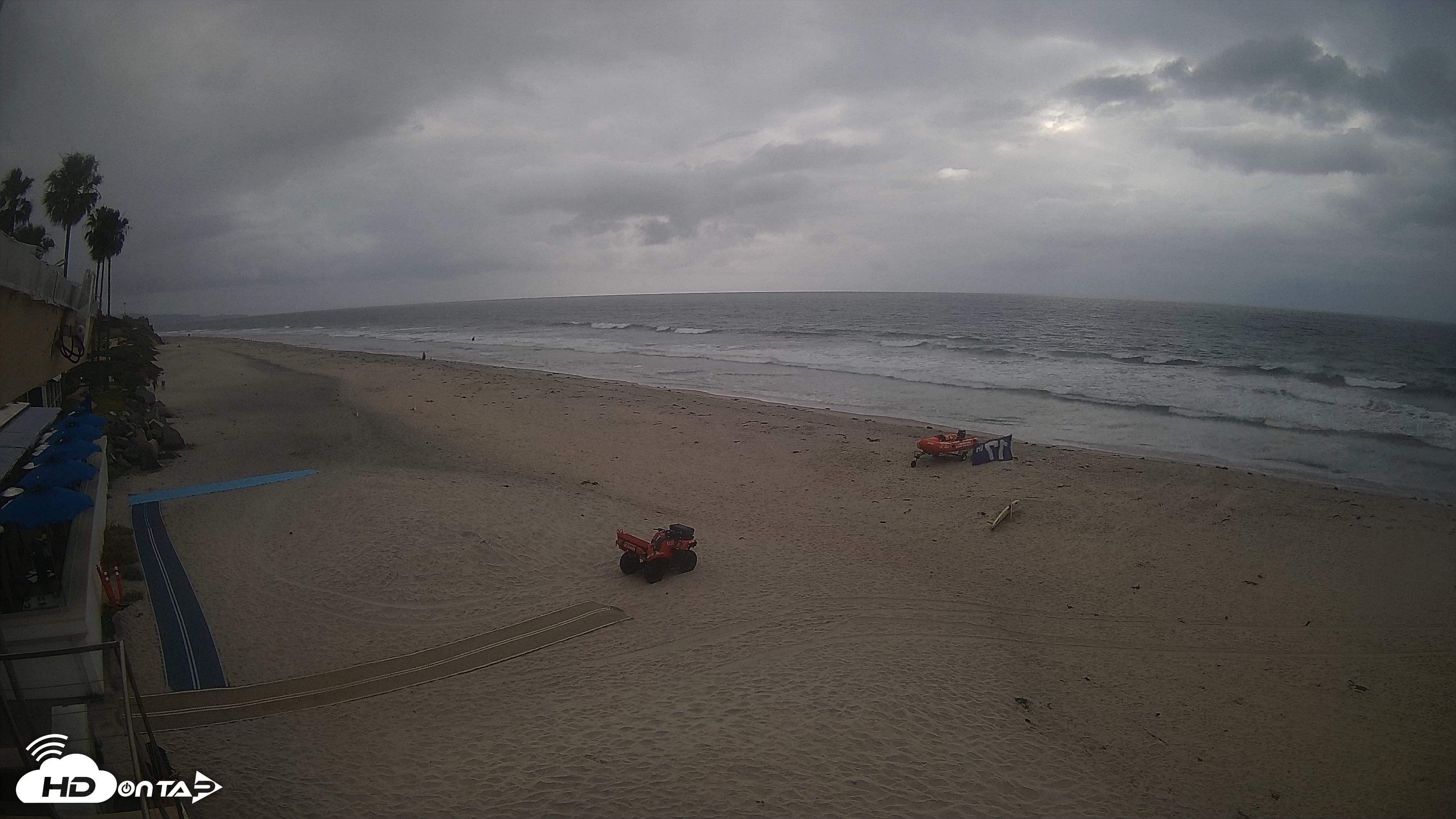 Snapshot of 17th St. Del Mar Beach - 4K SW Live Webcam taken Apr 25, 2026, 5:37pm PDT