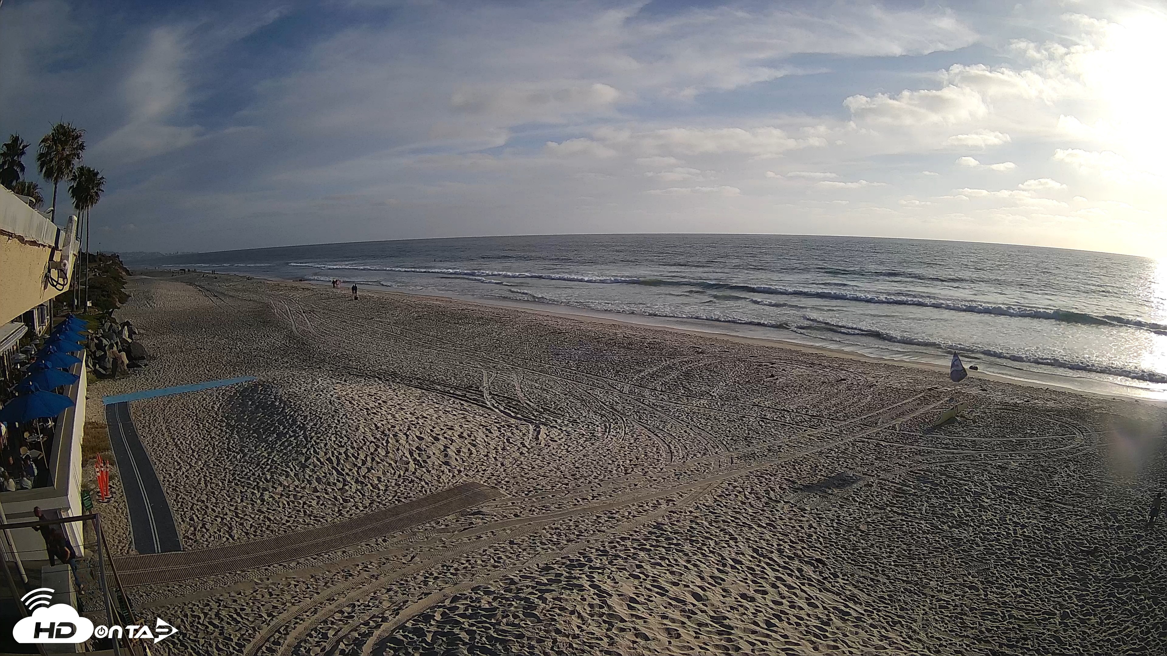 Snapshot of 17th St. Del Mar Beach - 4K SW Live Webcam taken Apr 29, 2026, 6:13pm PDT