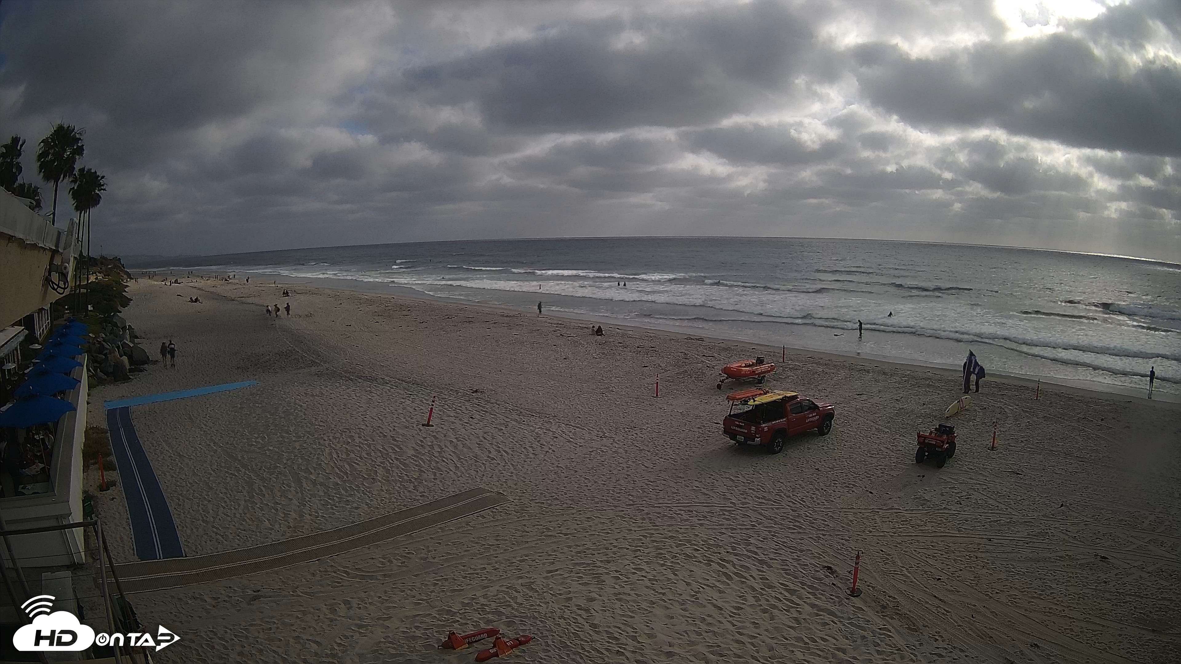 Snapshot of 17th St. Del Mar Beach - 4K SW Live Webcam taken Apr 24, 2026, 5:28pm PDT