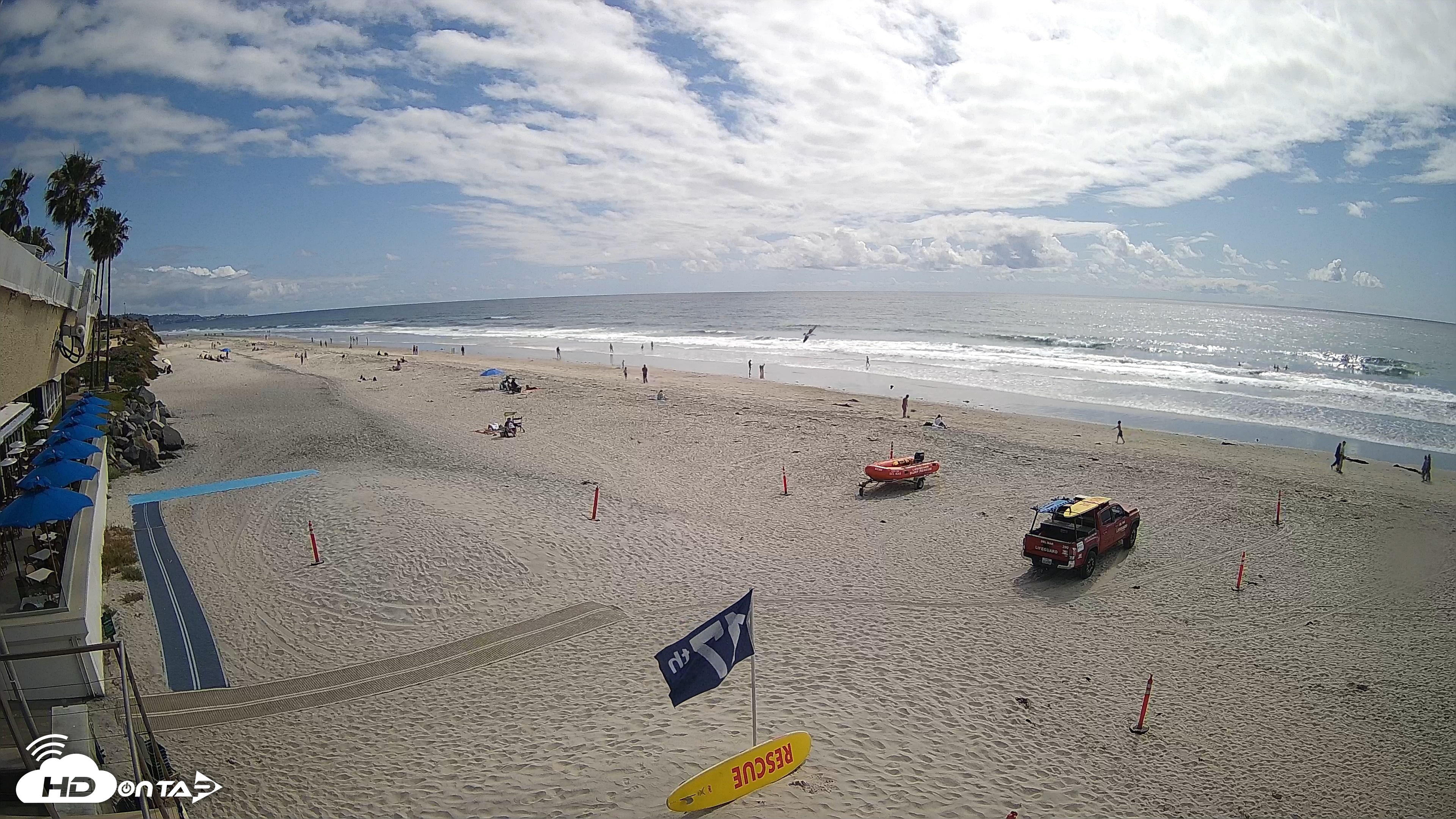 Snapshot of 17th St. Del Mar Beach - 4K SW Live Webcam taken Apr 26, 2026, 3:28pm PDT