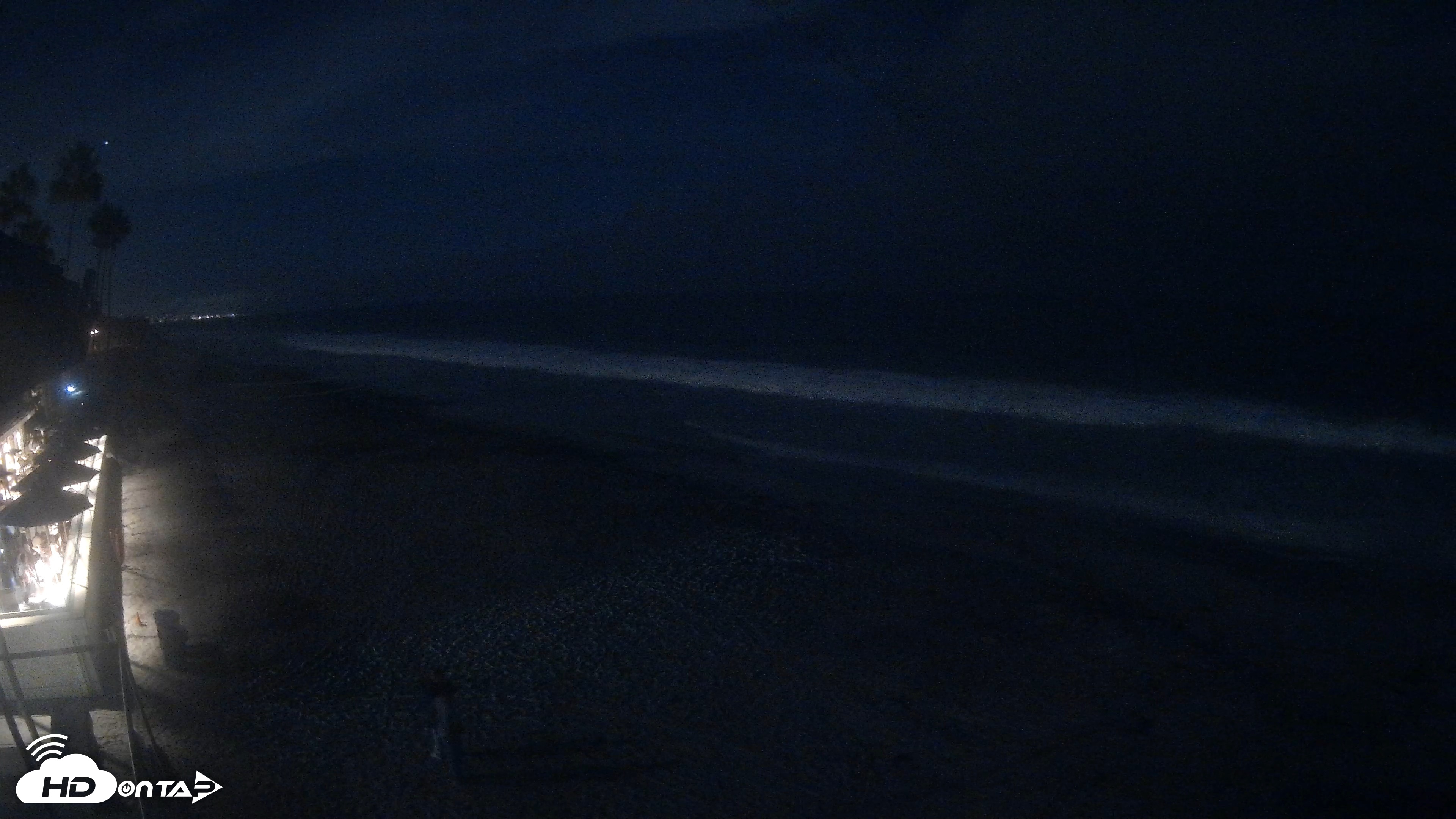 Snapshot of 17th St. Del Mar Beach - 4K SW Live Webcam taken Sep 25, 2026, 8:35pm PDT