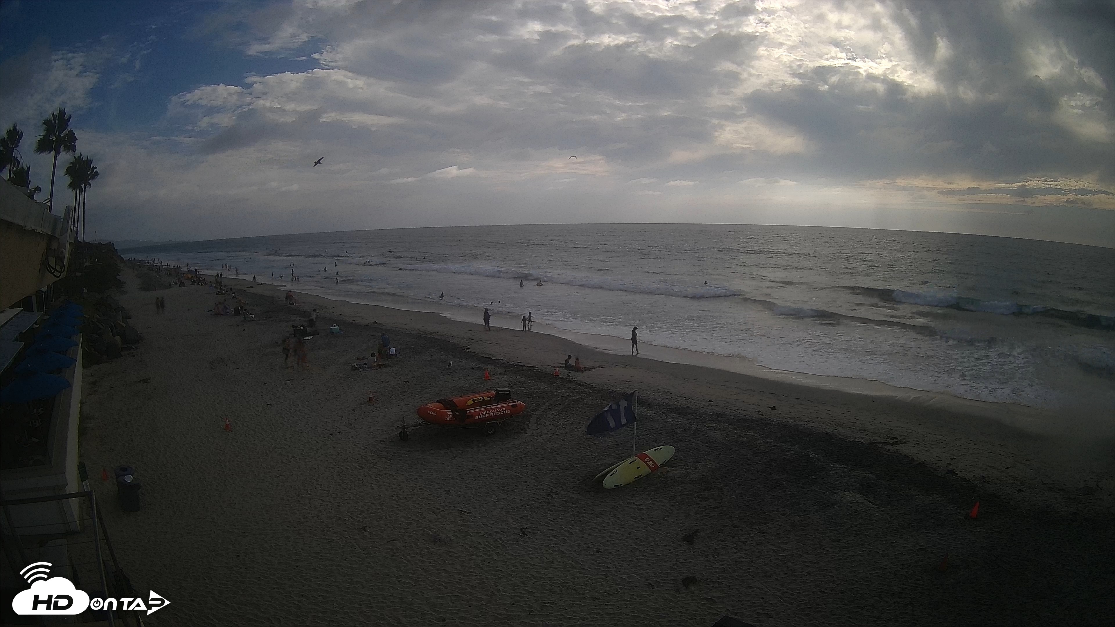 Snapshot of 17th St. Del Mar Beach - 4K SW Live Webcam taken Sep 20, 2026, 4:36pm PDT