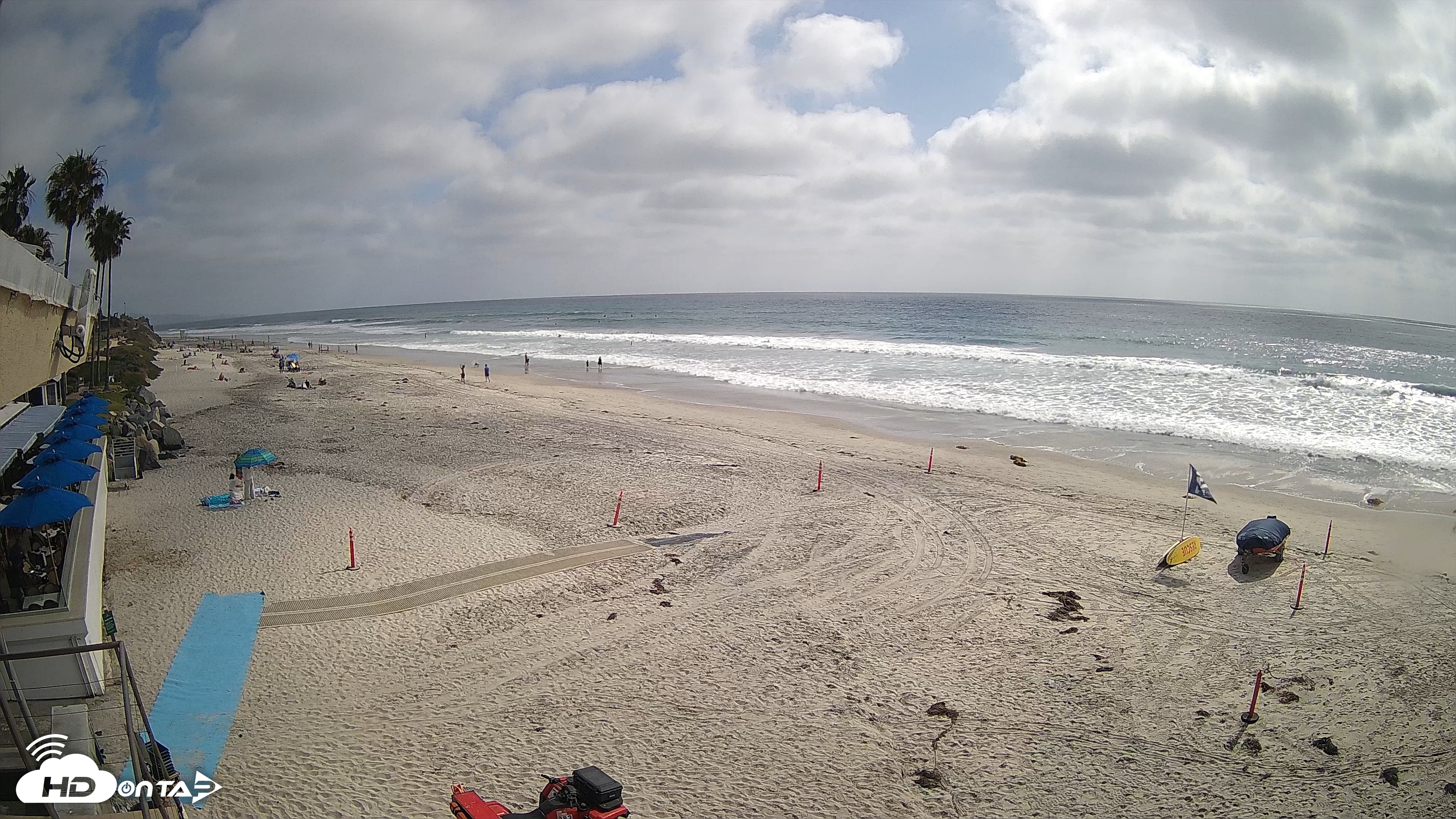 Snapshot of 17th St. Del Mar Beach - 4K SW Live Webcam taken May 21, 2026, 4:13pm PDT