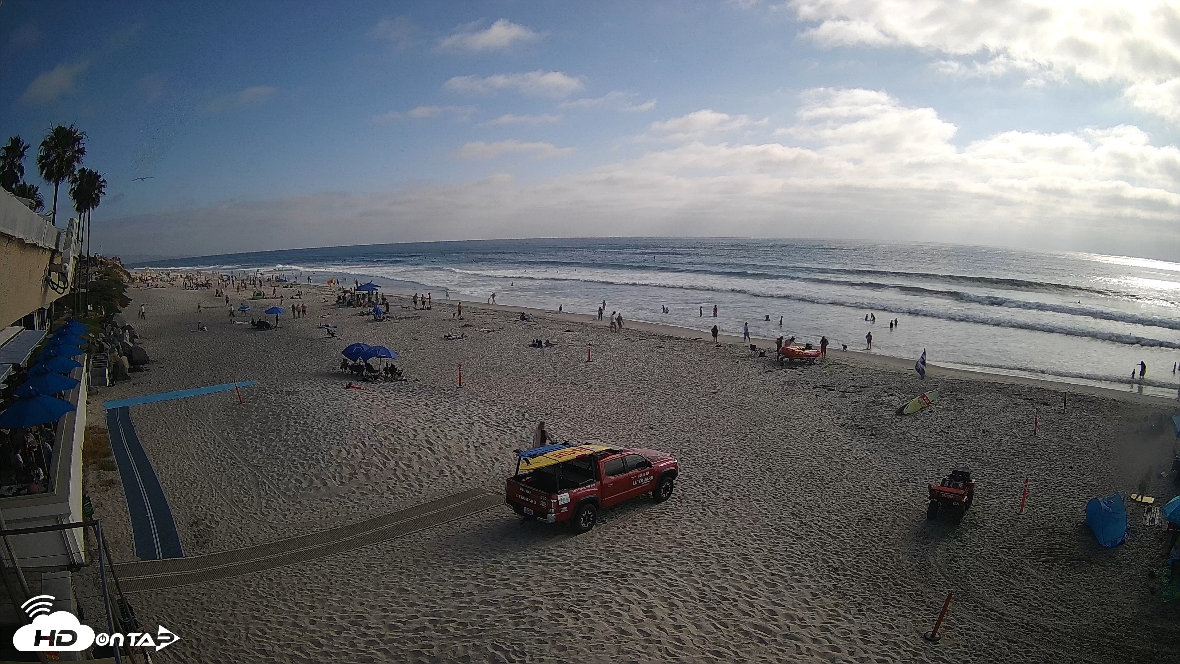 Snapshot of 17th St. Del Mar Beach - 4K SW Live Webcam taken May 9, 2026, 5:15pm PDT