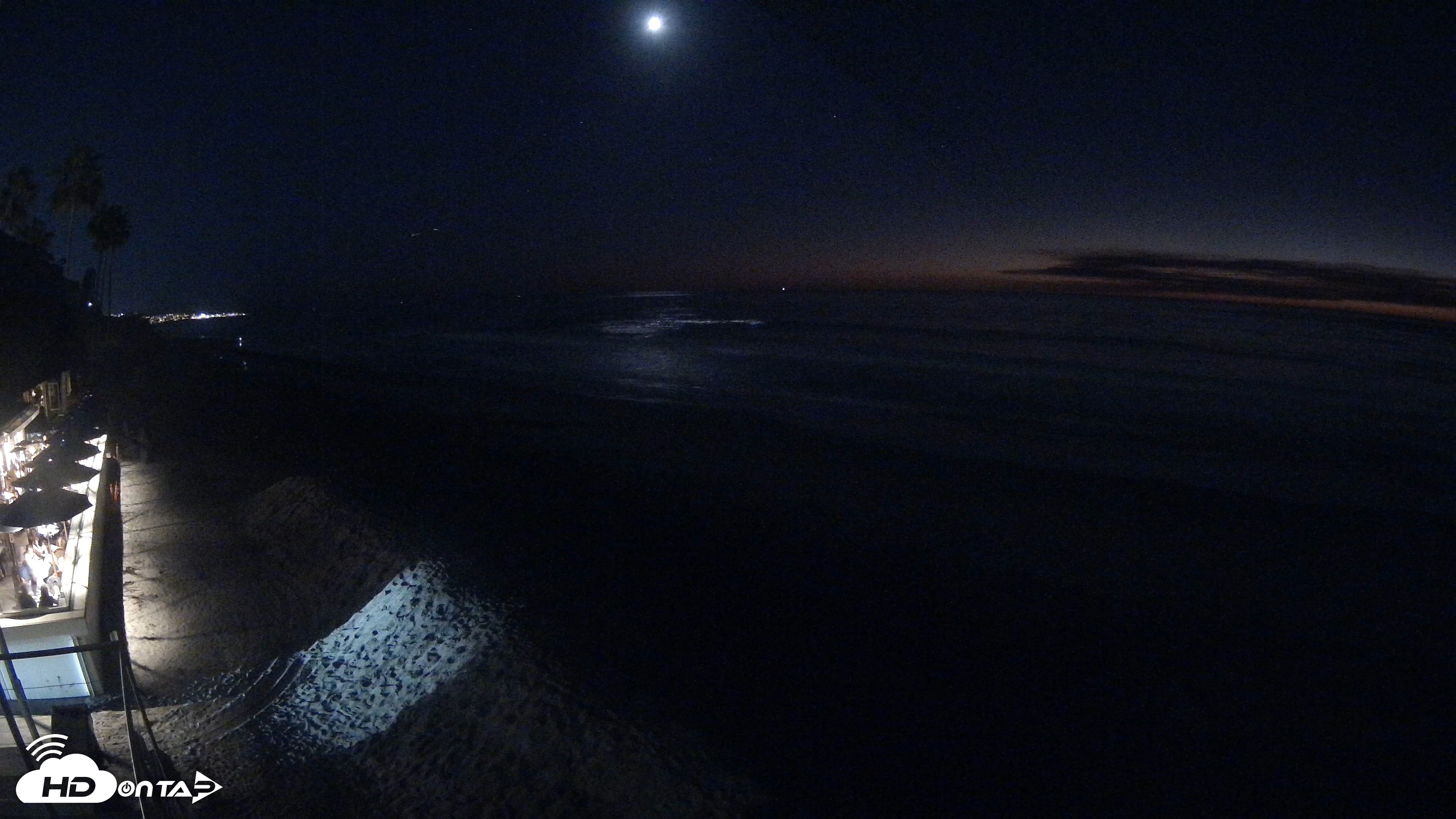 Snapshot of 17th St. Del Mar Beach - 4K SW Live Webcam taken Oct 15, 2026, 7:15pm PDT