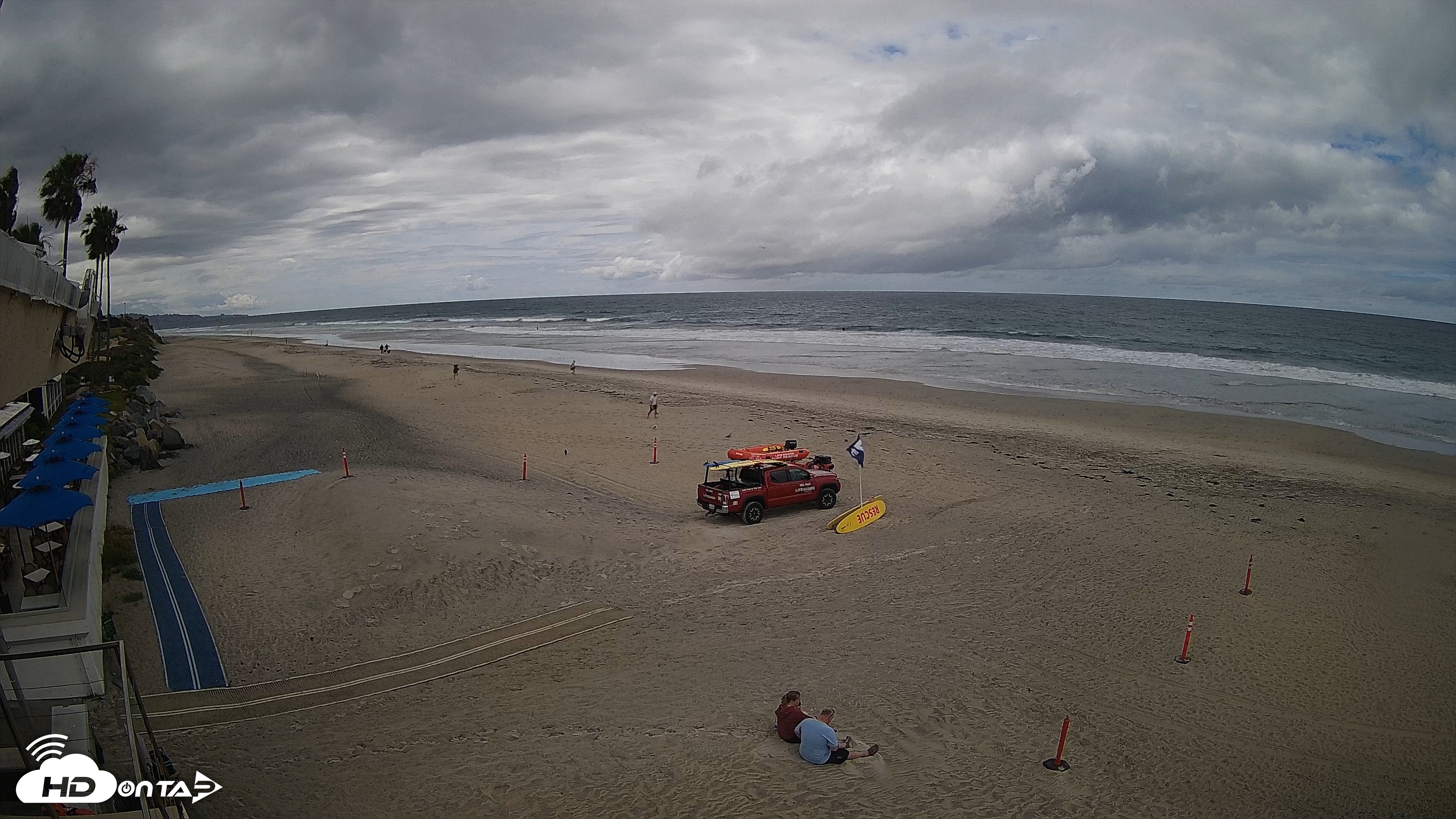 Snapshot of 17th St. Del Mar Beach - 4K SW Live Webcam taken Apr 12, 2026, 12:08pm PDT