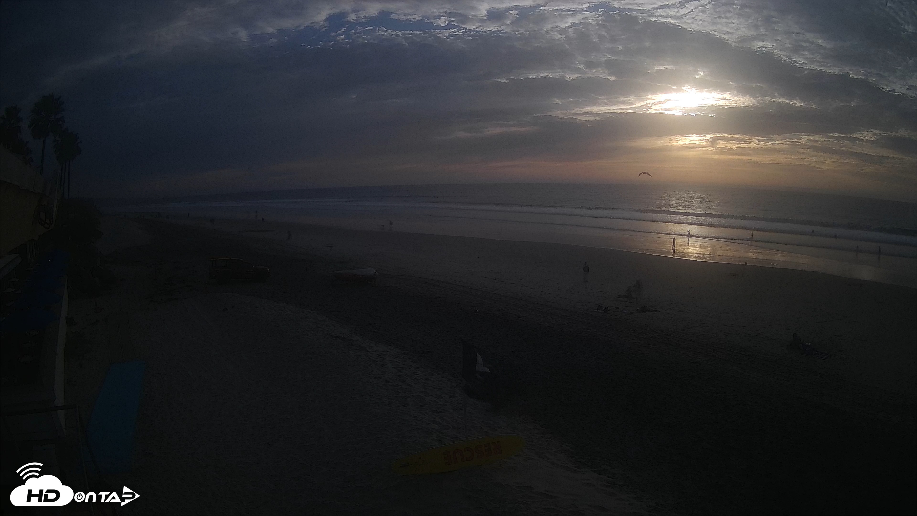 Snapshot of 17th St. Del Mar Beach - 4K SW Live Webcam taken Feb 5, 2026, 4:44pm PST