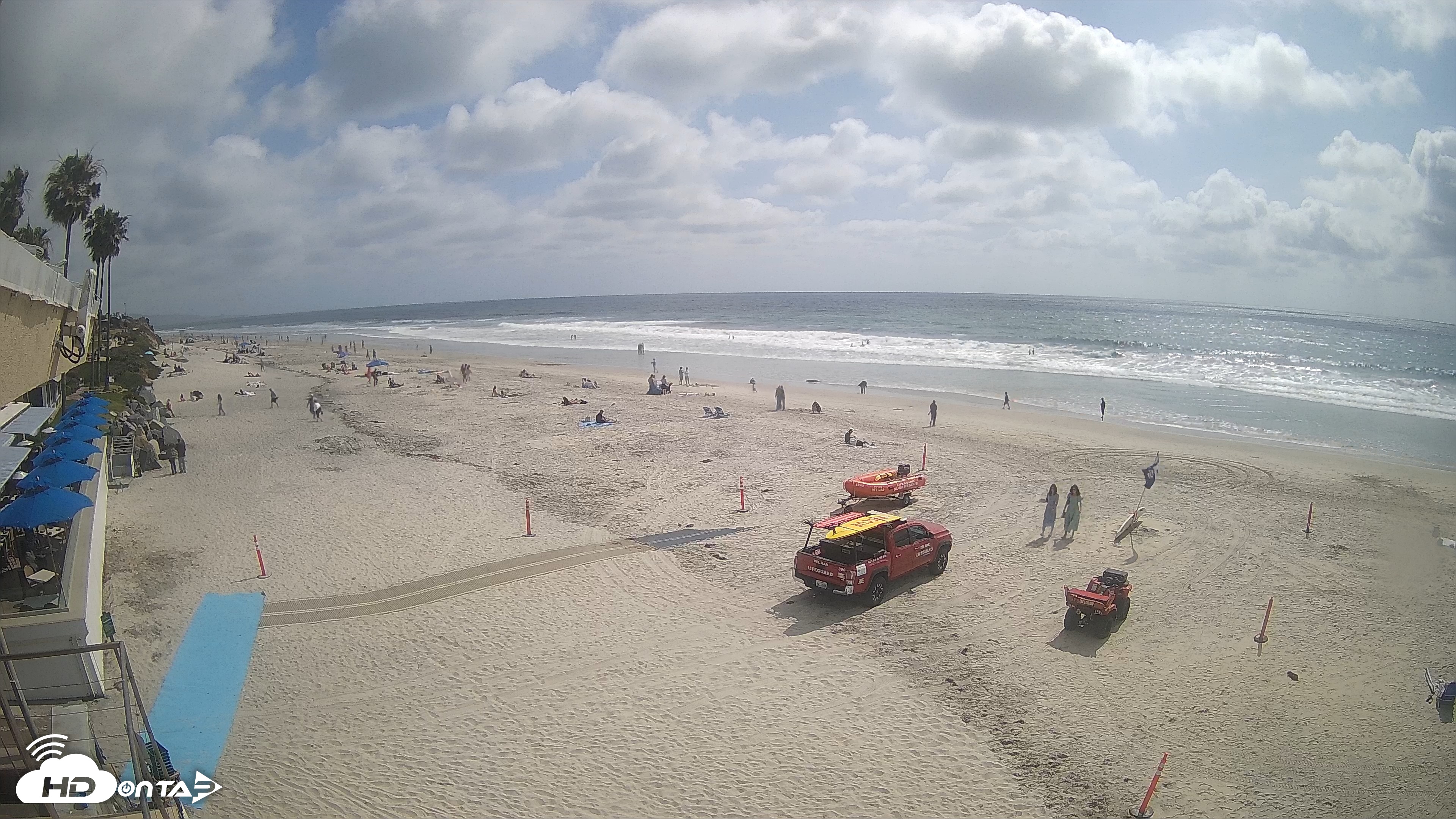 Snapshot of 17th St. Del Mar Beach - 4K SW Live Webcam taken May 16, 2026, 3:35pm PDT
