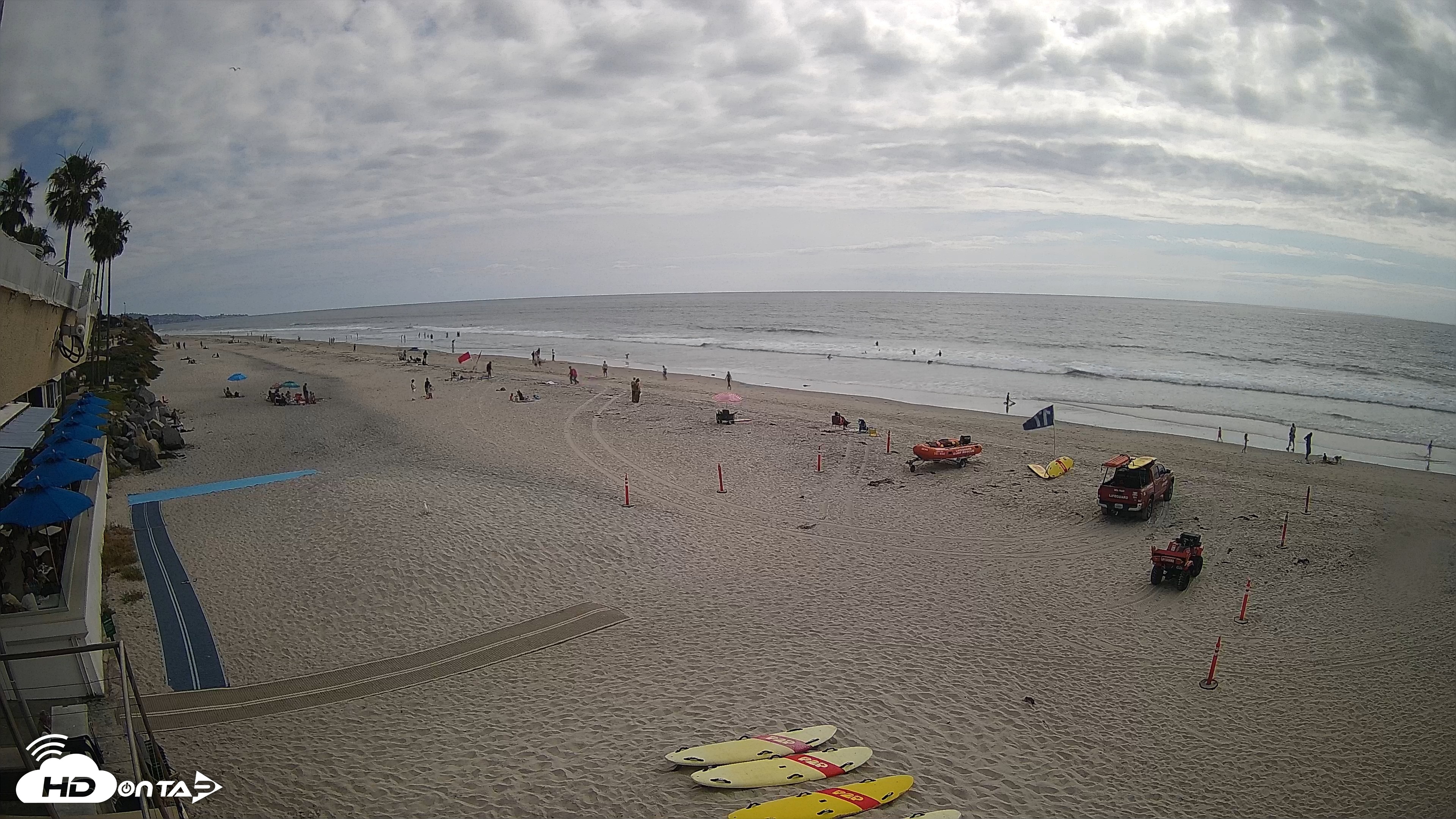 Snapshot of 17th St. Del Mar Beach - 4K SW Live Webcam taken May 3, 2026, 4:01pm PDT