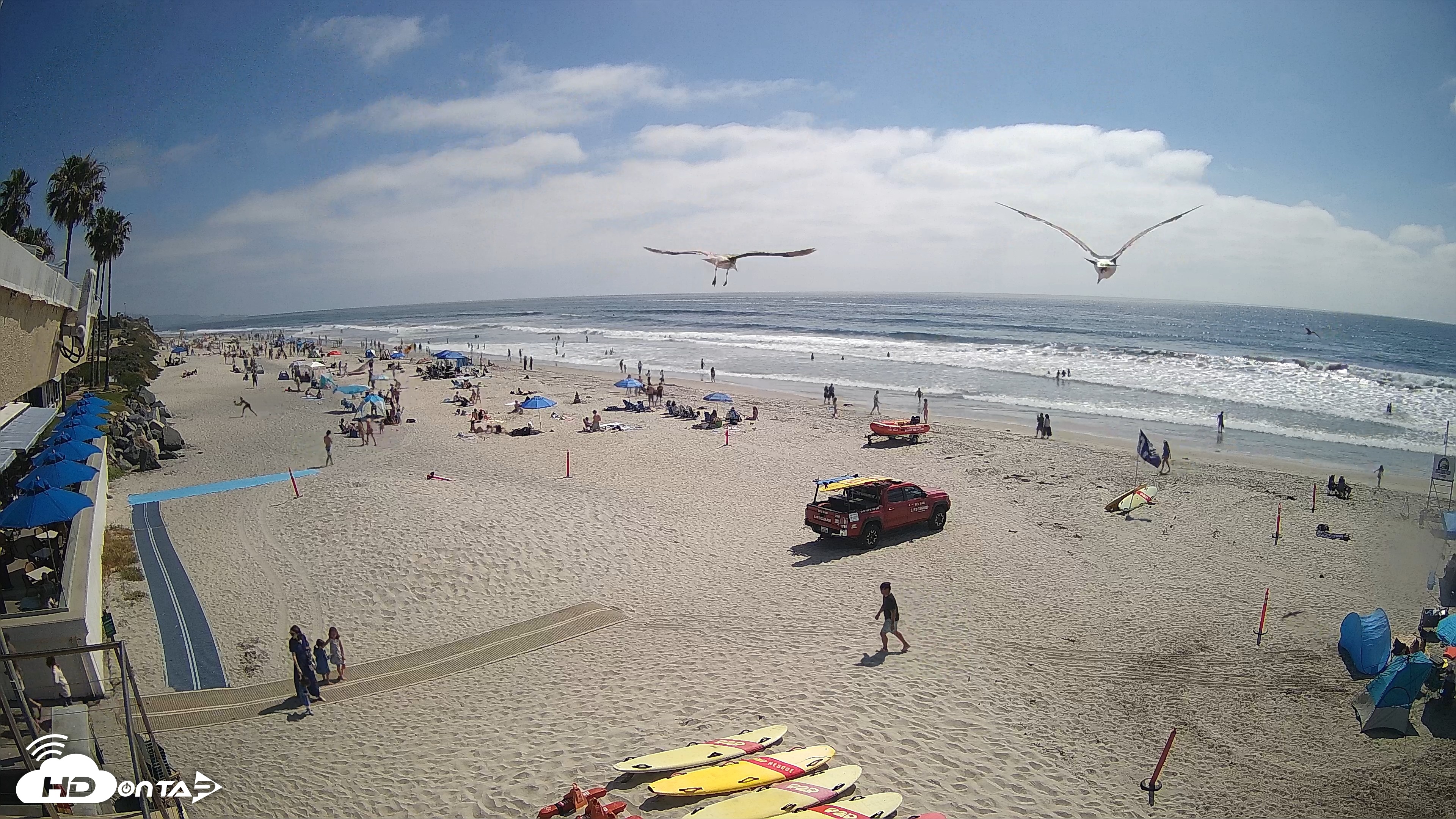 Snapshot of 17th St. Del Mar Beach - 4K SW Live Webcam taken May 9, 2026, 3:22pm PDT
