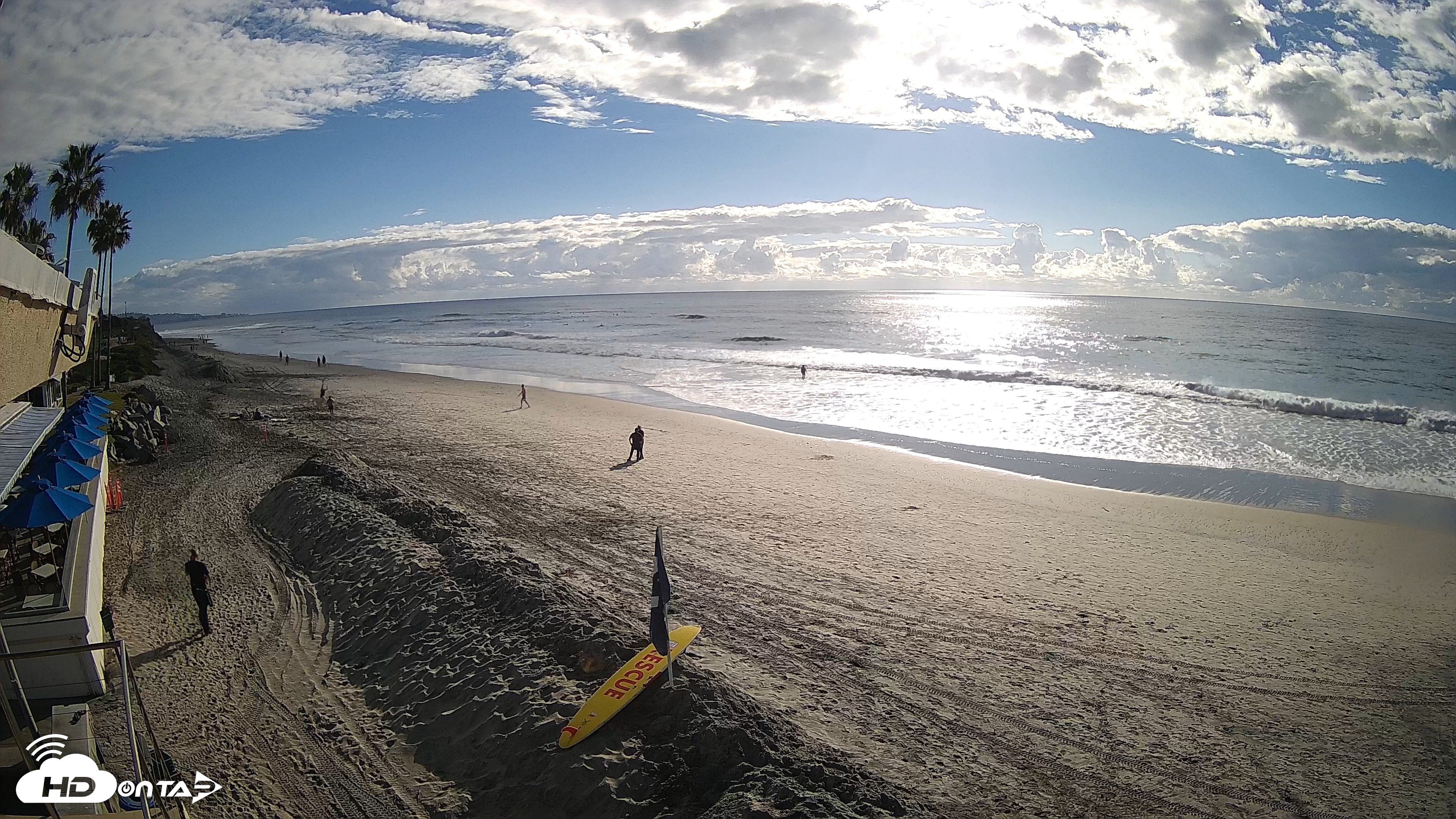 Snapshot of 17th St. Del Mar Beach - 4K SW Live Webcam taken Oct 23, 2026, 3:57pm PDT