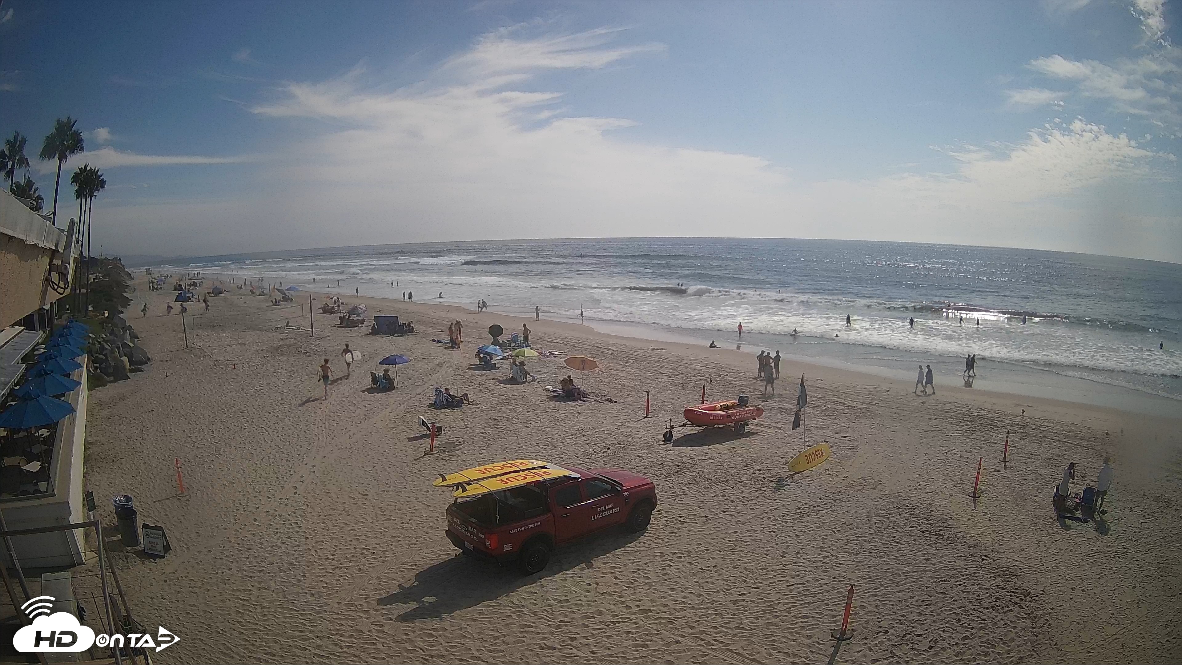 Snapshot of 17th St. Del Mar Beach - 4K SW Live Webcam taken Aug 26, 2026, 3:42pm PDT