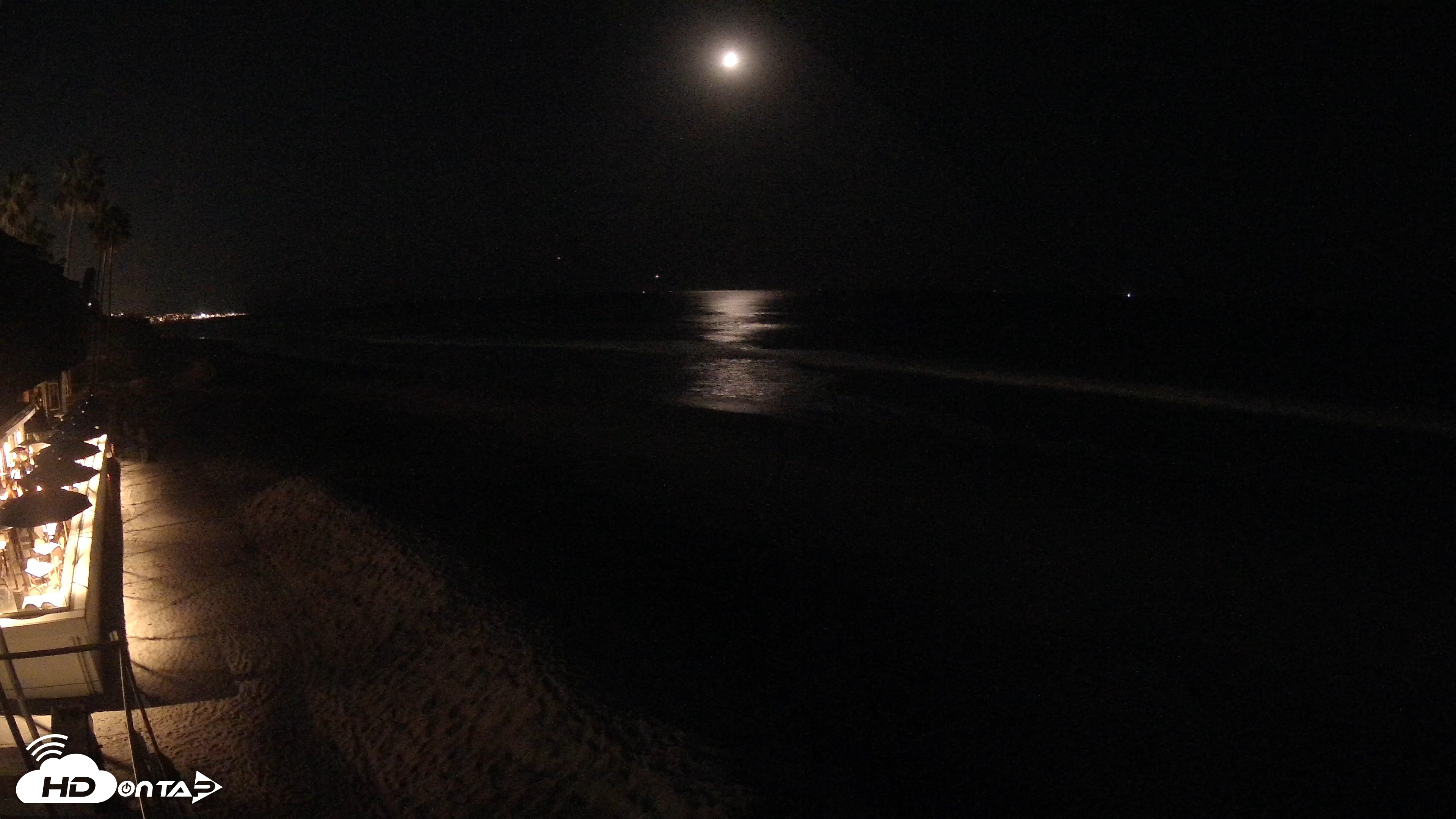 Snapshot of 17th St. Del Mar Beach - 4K SW Live Webcam taken Oct 16, 2026, 8:33pm PDT