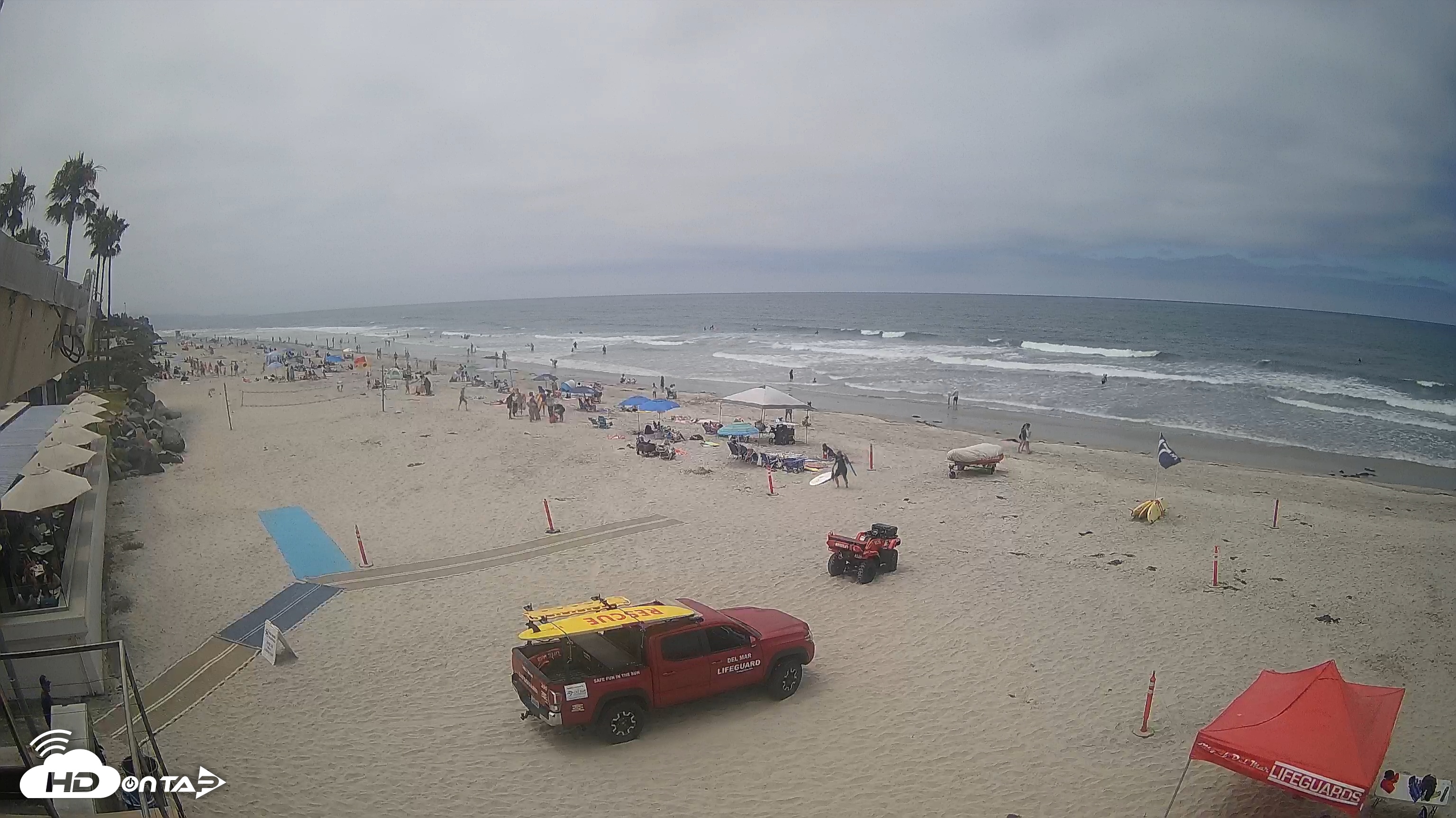 Snapshot of 17th St. Del Mar Beach - 4K SW Live Webcam taken Jul 31, 2025, 12:13pm PDT