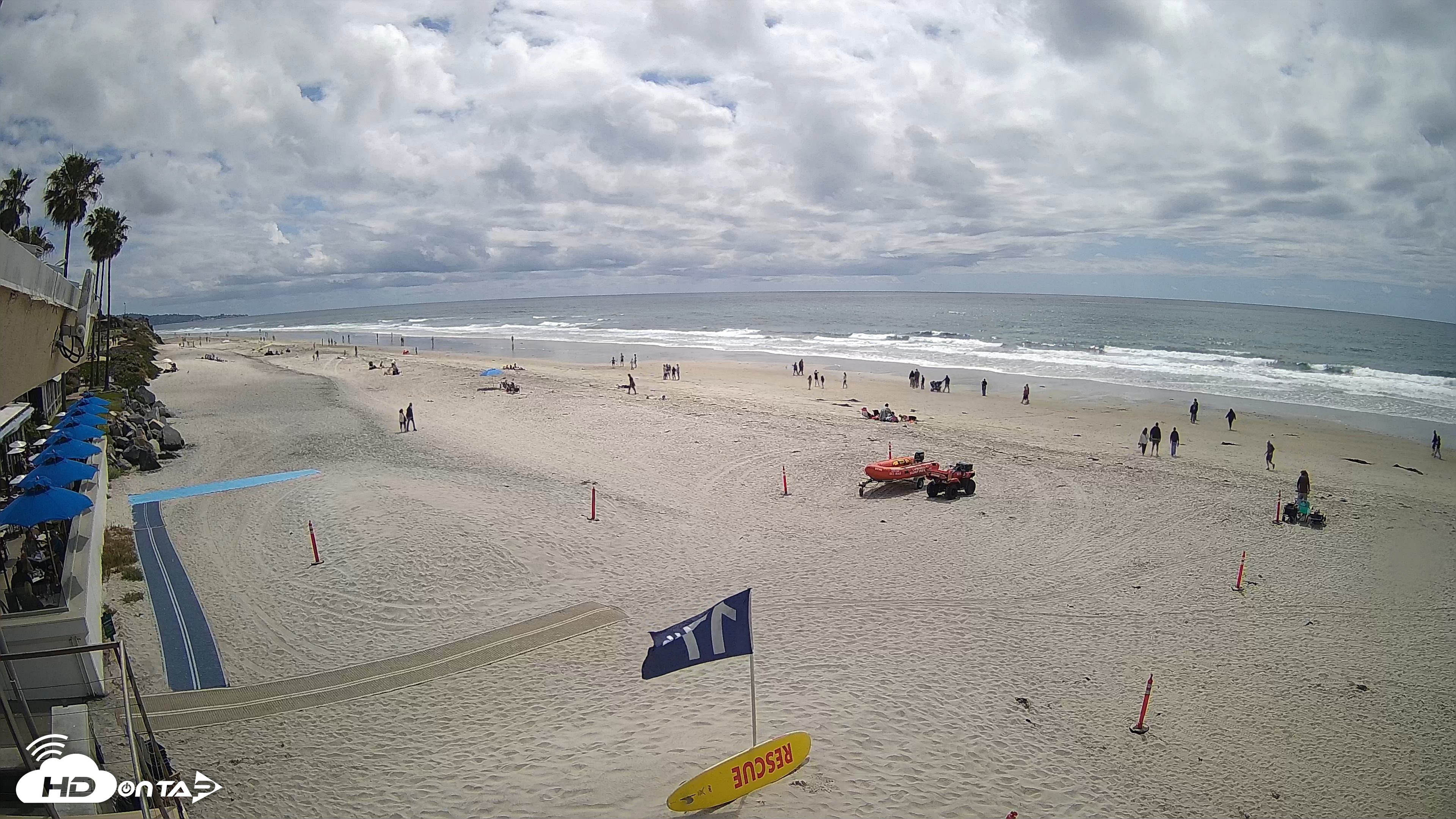 Snapshot of 17th St. Del Mar Beach - 4K SW Live Webcam taken Apr 26, 2026, 2:14pm PDT