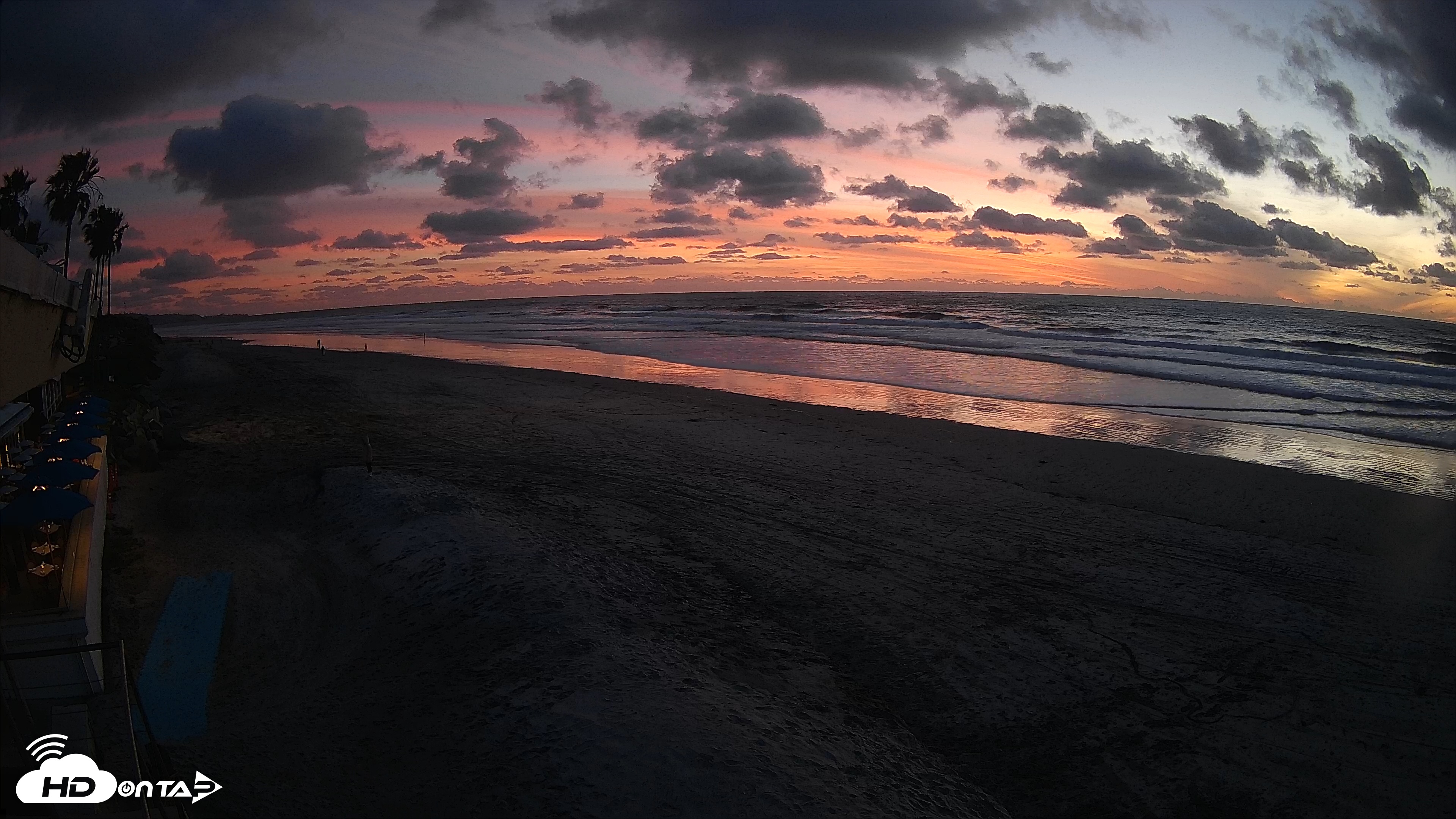 Snapshot of 17th St. Del Mar Beach - 4K SW Live Webcam taken Feb 18, 2026, 5:49pm PST