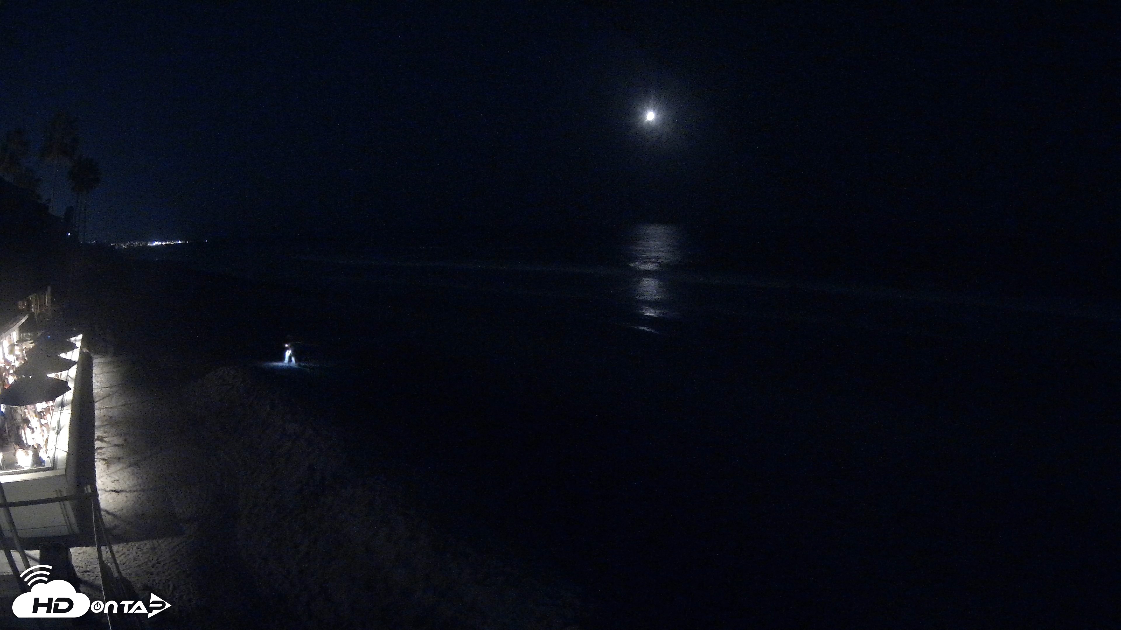 Snapshot of 17th St. Del Mar Beach - 4K SW Live Webcam taken Oct 14, 2026, 7:37pm PDT