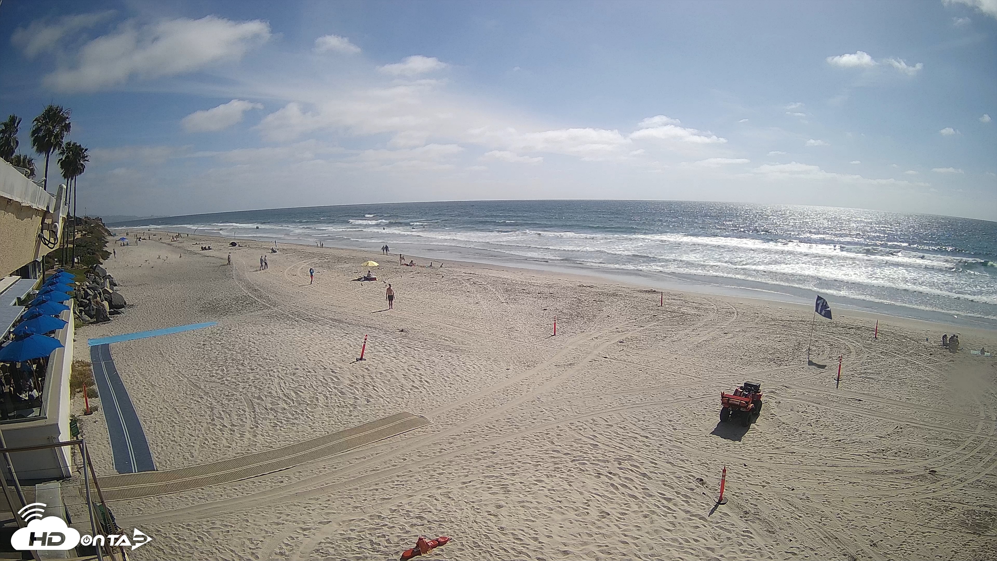 Snapshot of 17th St. Del Mar Beach - 4K SW Live Webcam taken Apr 24, 2026, 3:46pm PDT