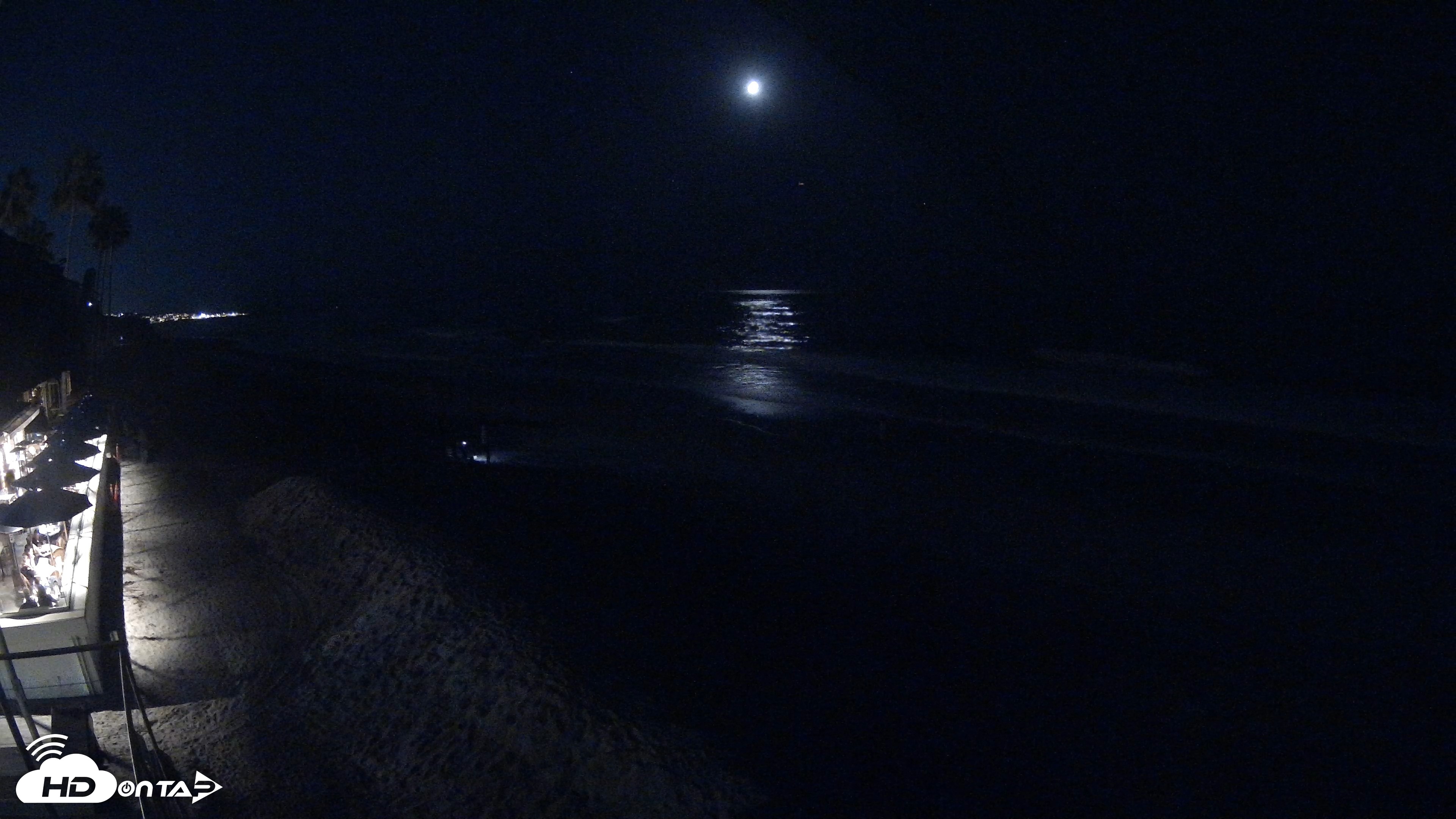 Snapshot of 17th St. Del Mar Beach - 4K SW Live Webcam taken Oct 15, 2026, 7:53pm PDT