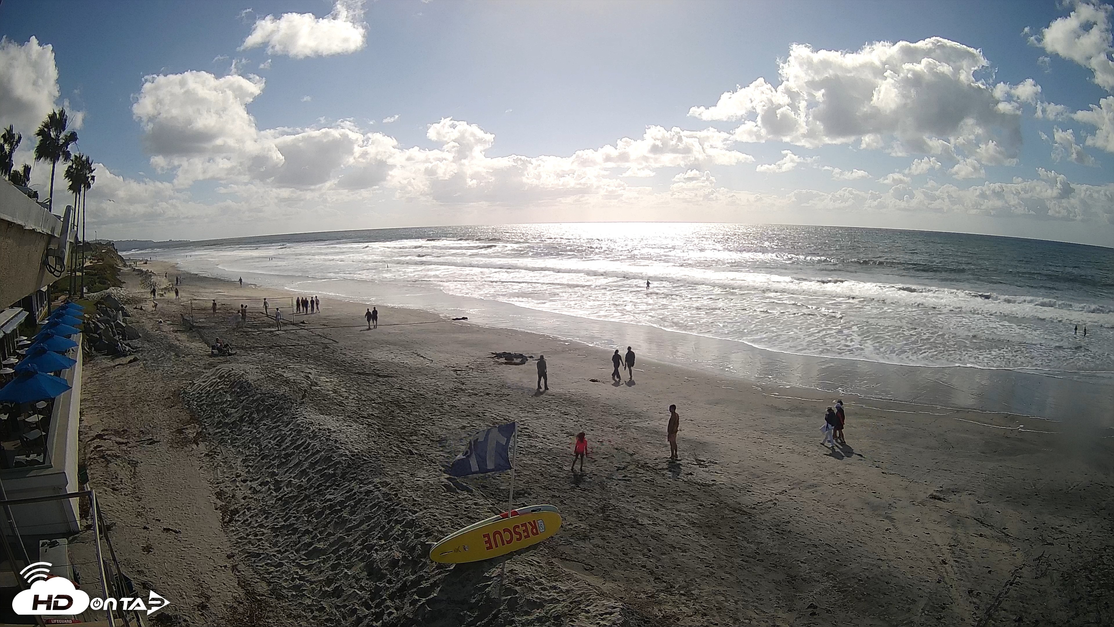 Snapshot of 17th St. Del Mar Beach - 4K SW Live Webcam taken Oct 12, 2026, 2:52pm PDT