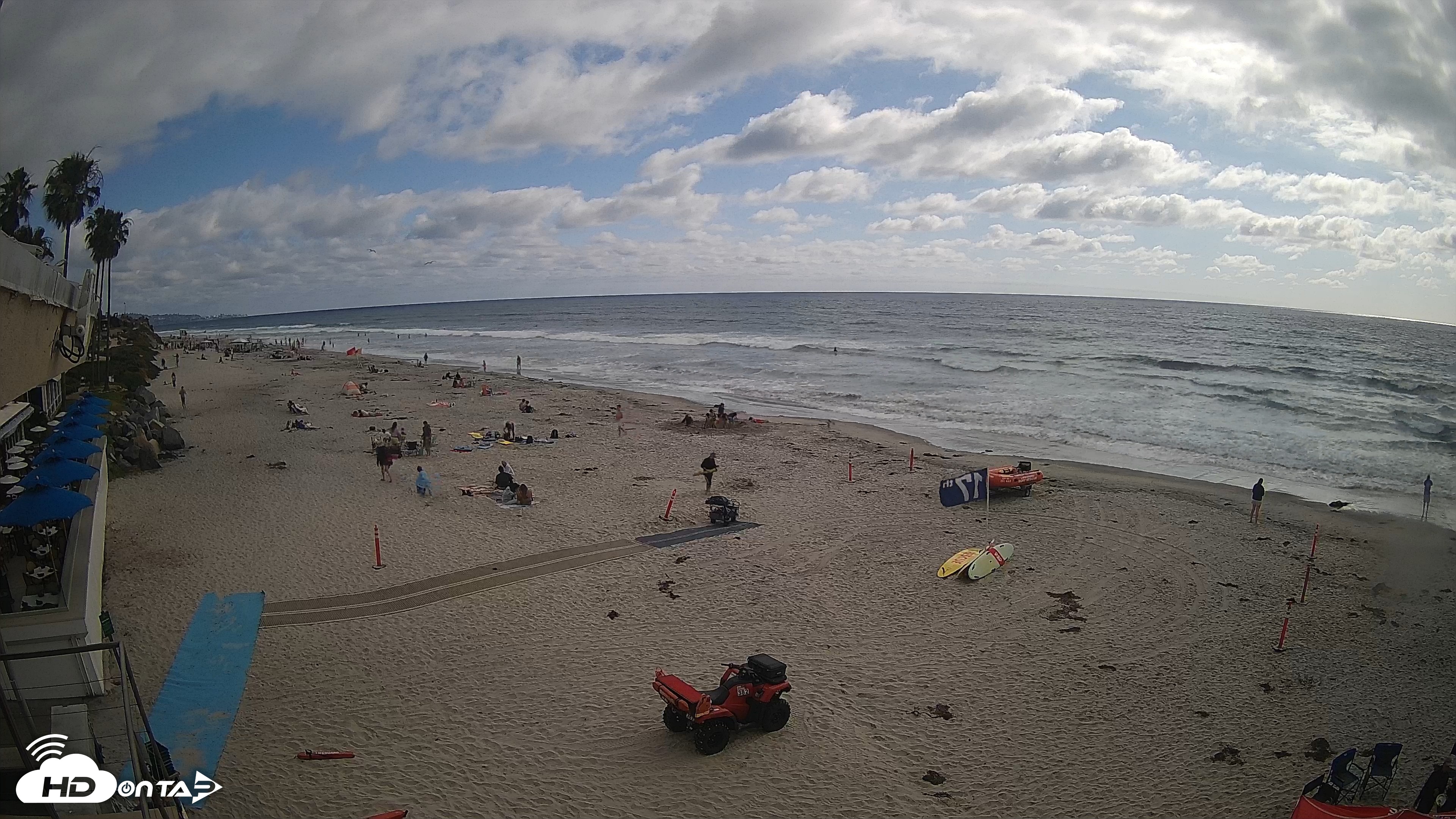 Snapshot of 17th St. Del Mar Beach - 4K SW Live Webcam taken May 25, 2026, 4:52pm PDT