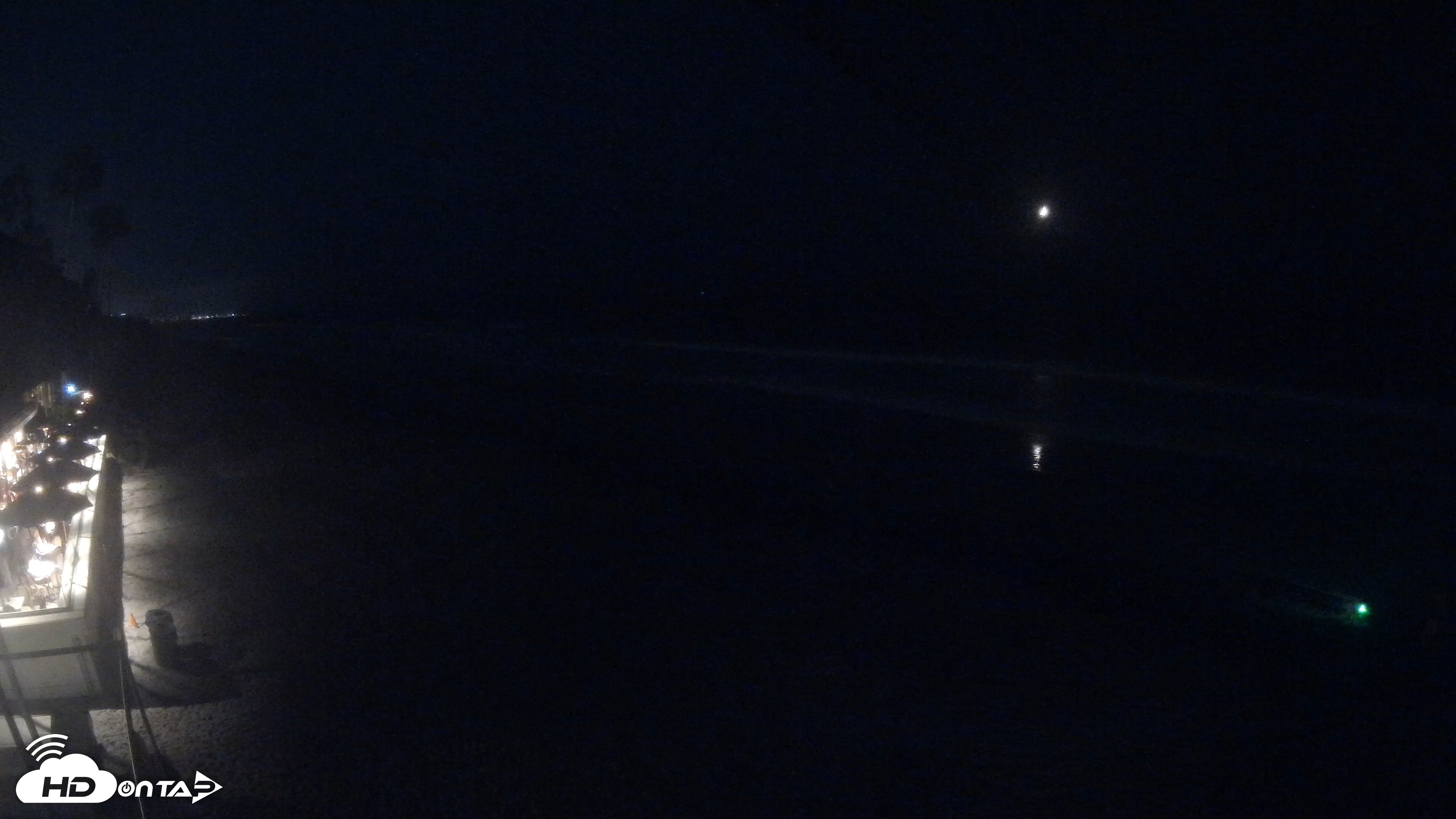 Snapshot of 17th St. Del Mar Beach - 4K SW Live Webcam taken Sep 14, 2026, 8:12pm PDT