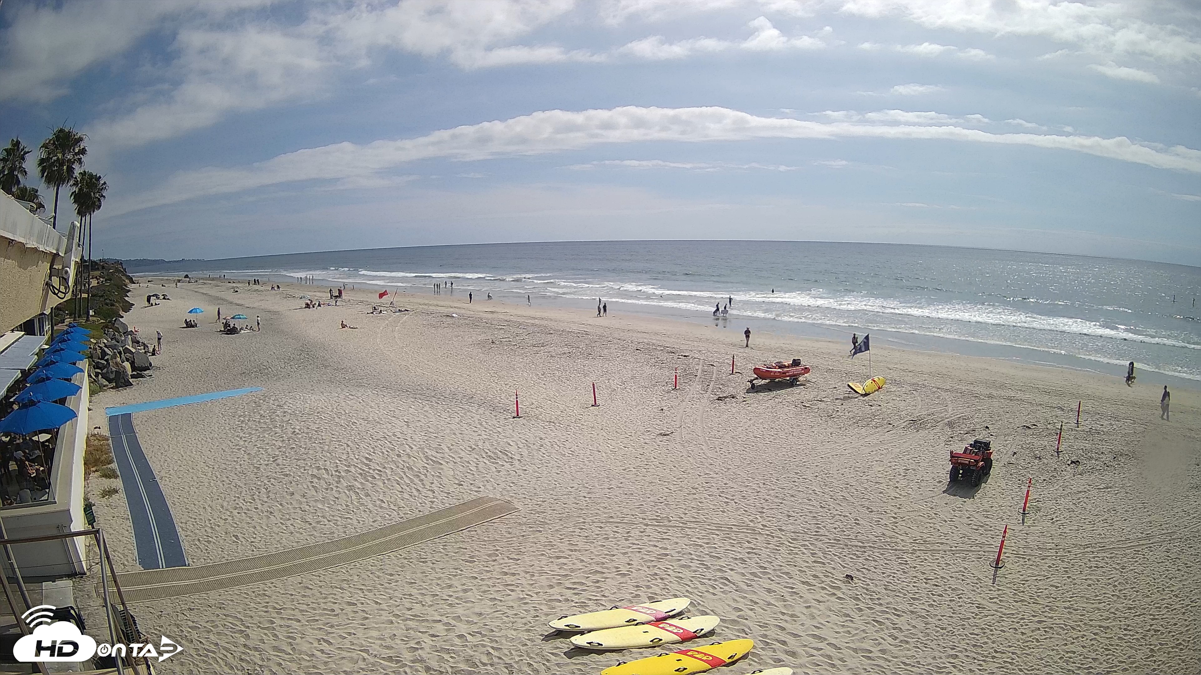 Snapshot of 17th St. Del Mar Beach - 4K SW Live Webcam taken May 3, 2026, 3:30pm PDT