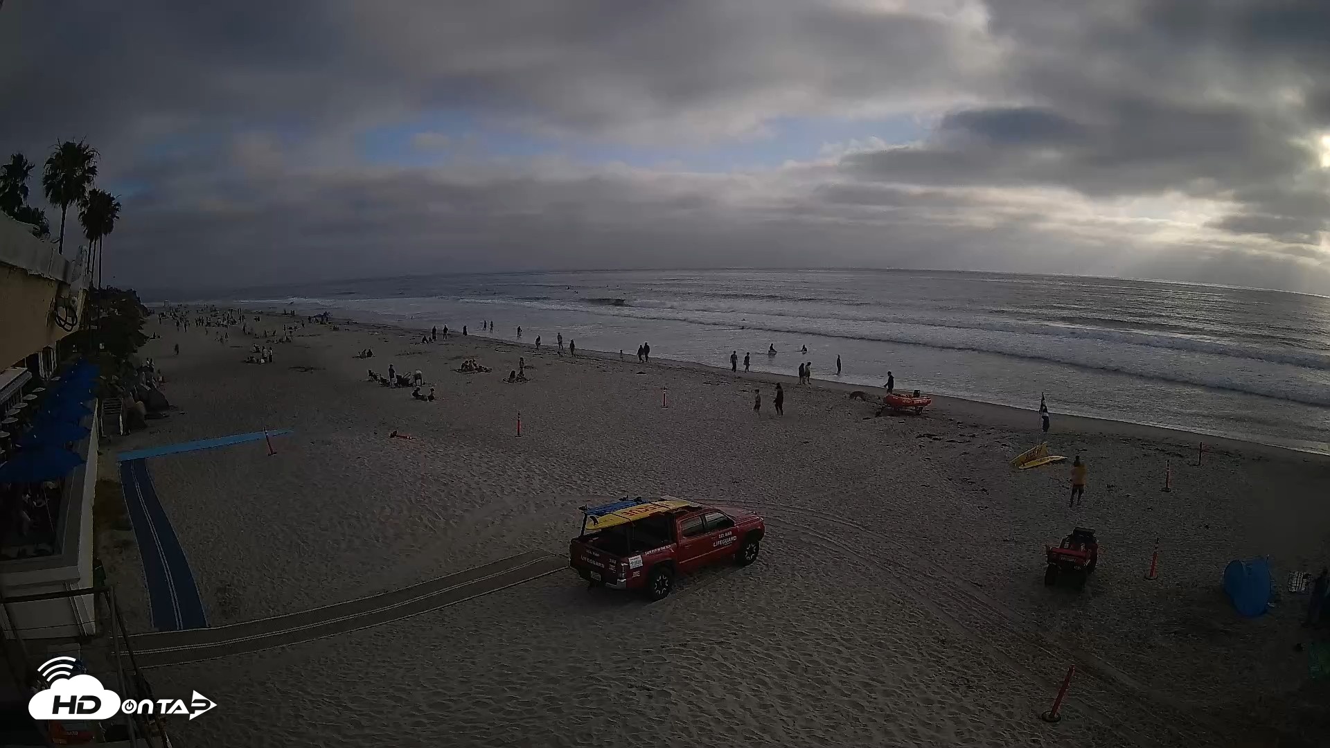 Snapshot of 17th St. Del Mar Beach - 4K SW Live Webcam taken May 9, 2026, 6:23pm PDT