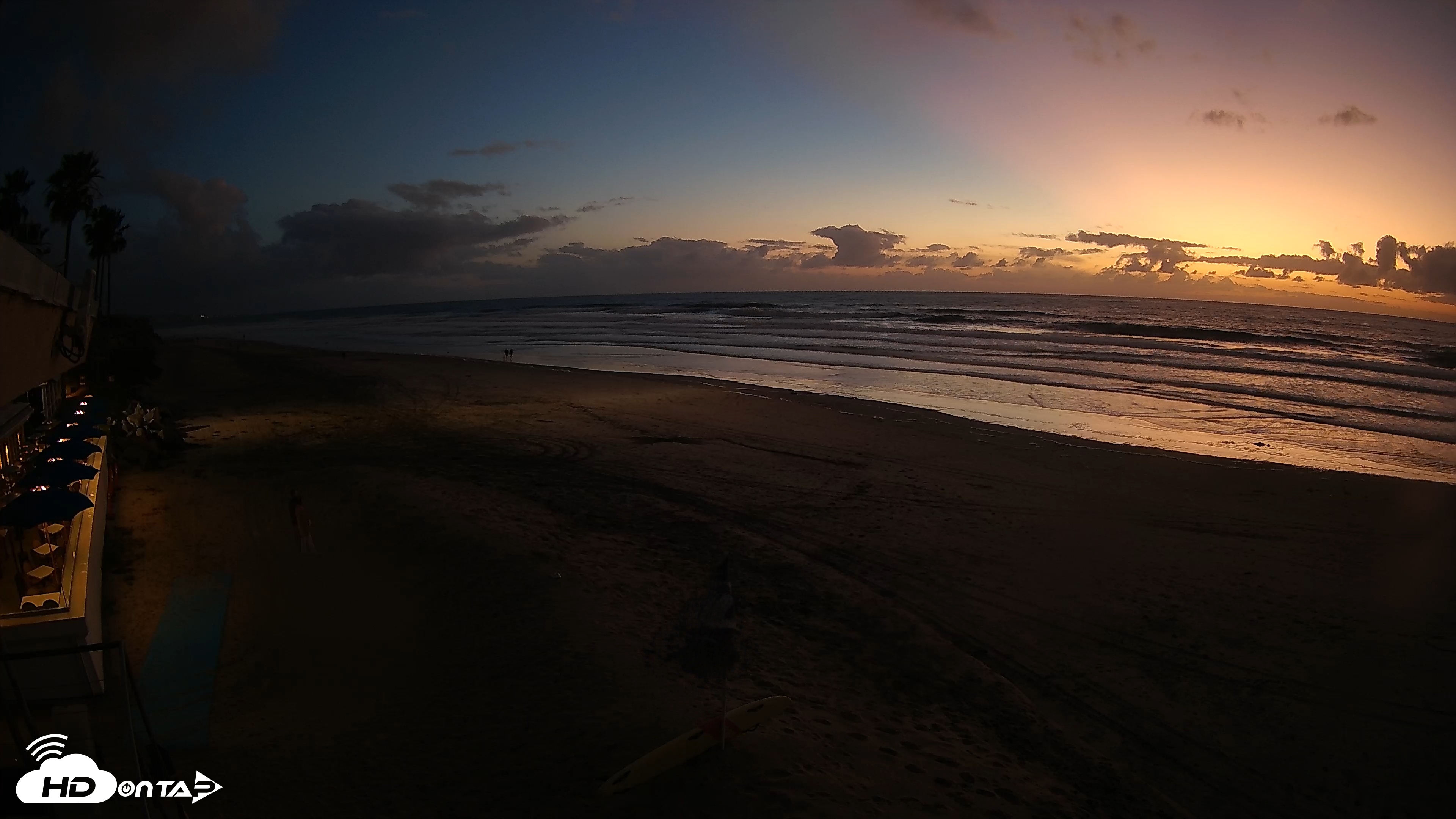 Snapshot of 17th St. Del Mar Beach - 4K SW Live Webcam taken Feb 17, 2026, 5:58pm PST